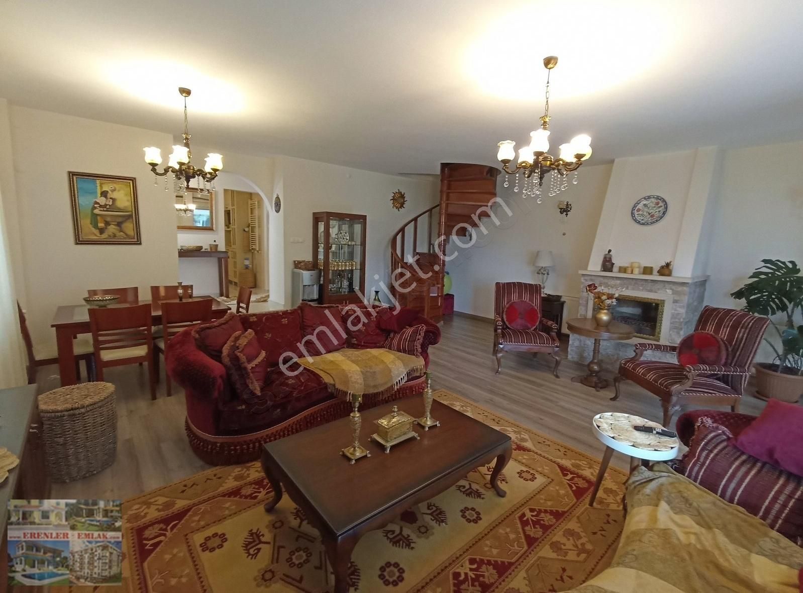 Çok Acil Denize Sıfır Villa Kent Sitesinde Deniz Manzaralı Villa - Görsel 3
