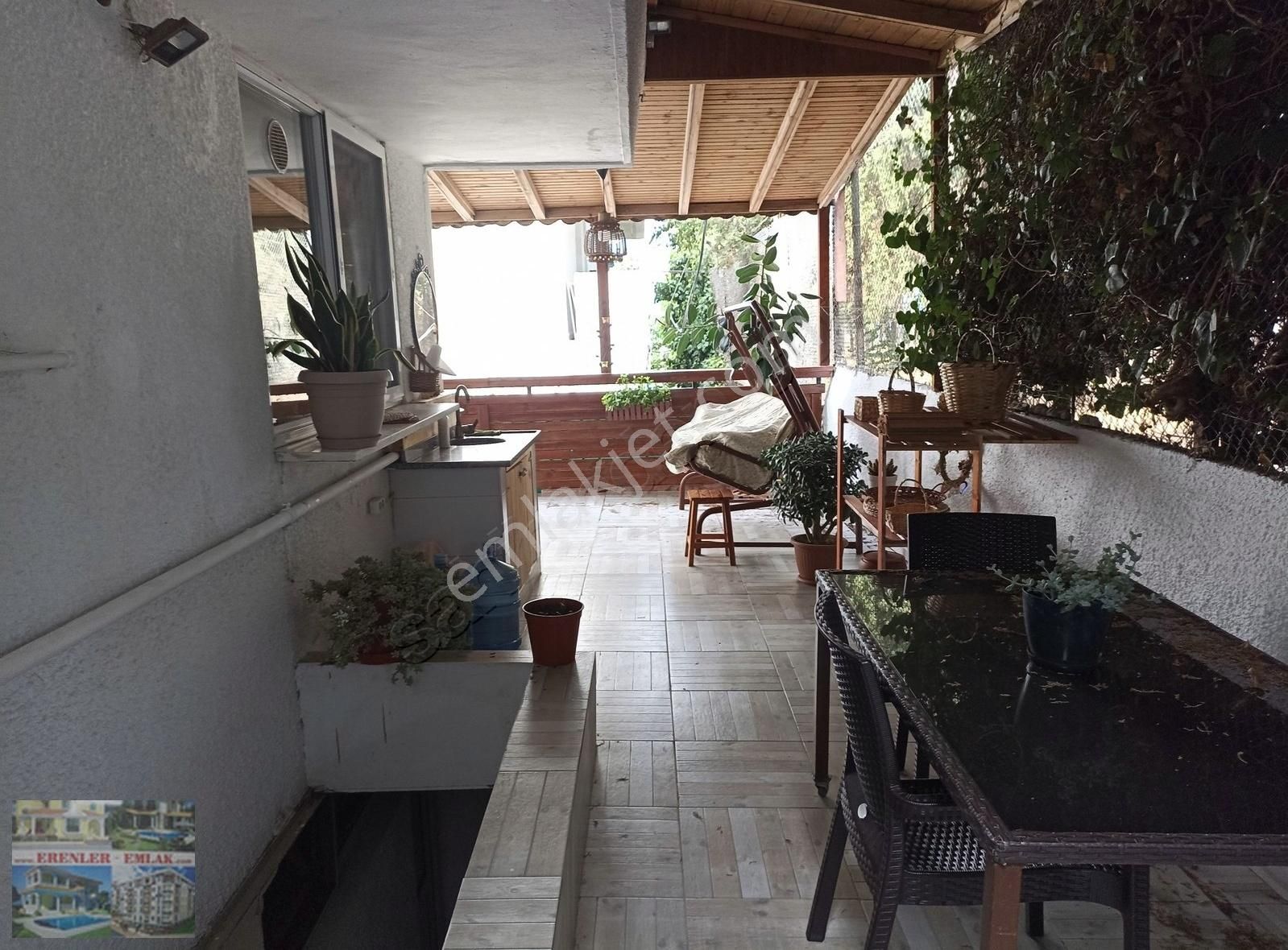 Çok Acil Denize Sıfır Villa Kent Sitesinde Deniz Manzaralı Villa - Görsel 24