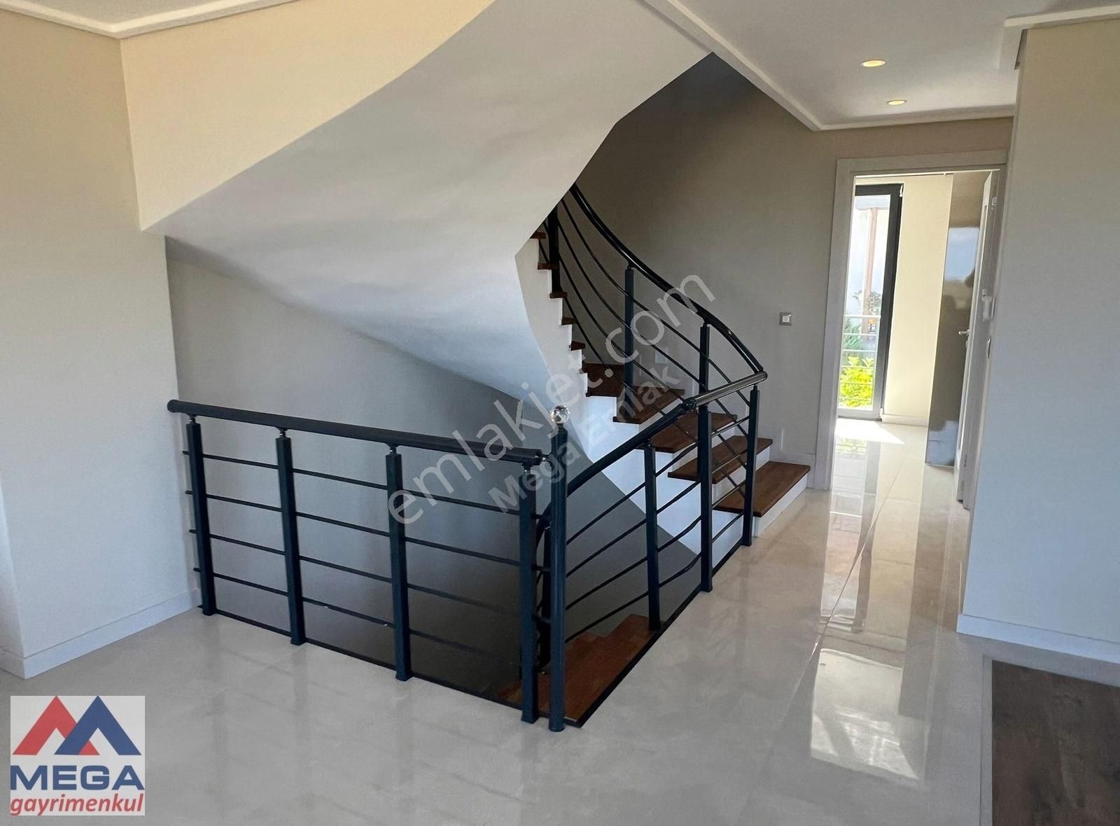 Deniz Manzarılı Villa - Görsel 15