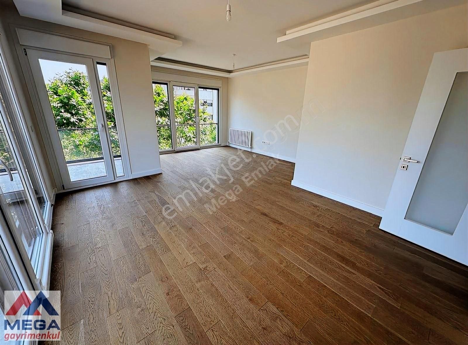 Çiftehavuzlar Büyük Kulübe Yakın 3+1 Balkonlu Satılık Daire