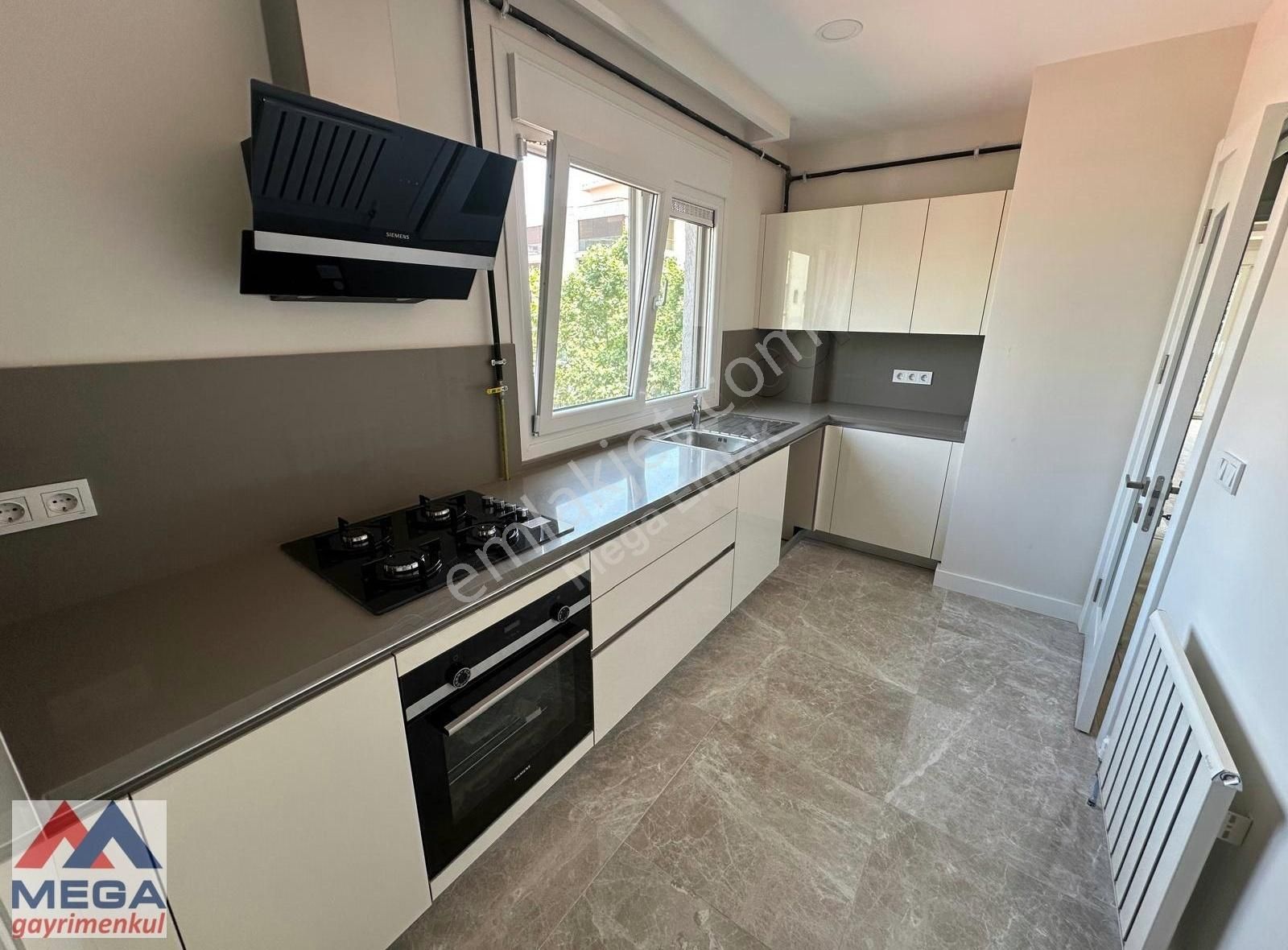 Çiftehavuzlar Büyük Kulübe Yakın 3+1 Balkonlu Satılık Daire - Görsel 34