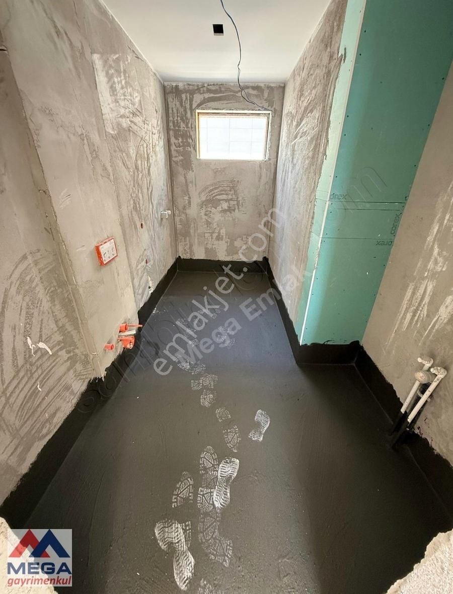 Caddebostan'da Kullanışlı,kısmi Deniz Manzaralı,balkonlu 3+1 - Görsel 3