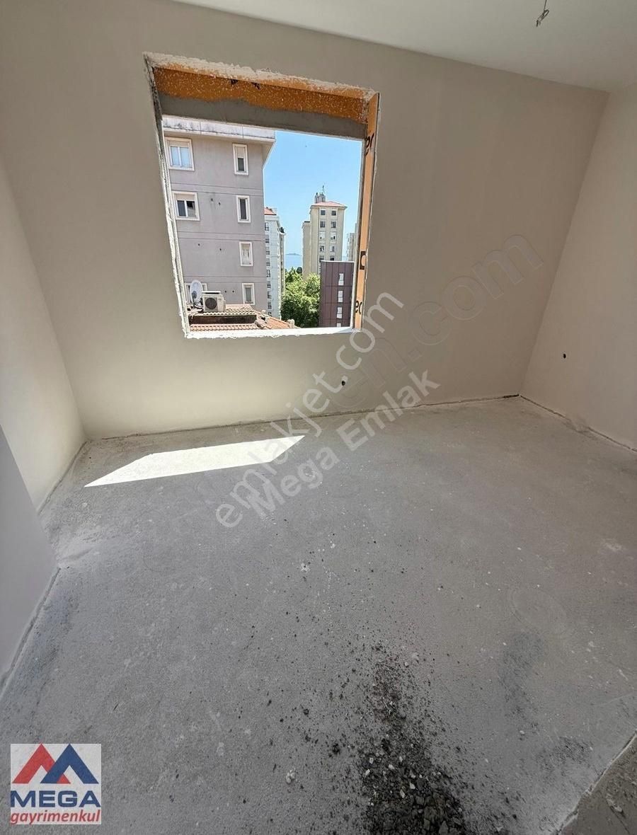 Caddebostan'da Kullanışlı,kısmi Deniz Manzaralı,balkonlu 3+1 - Görsel 6