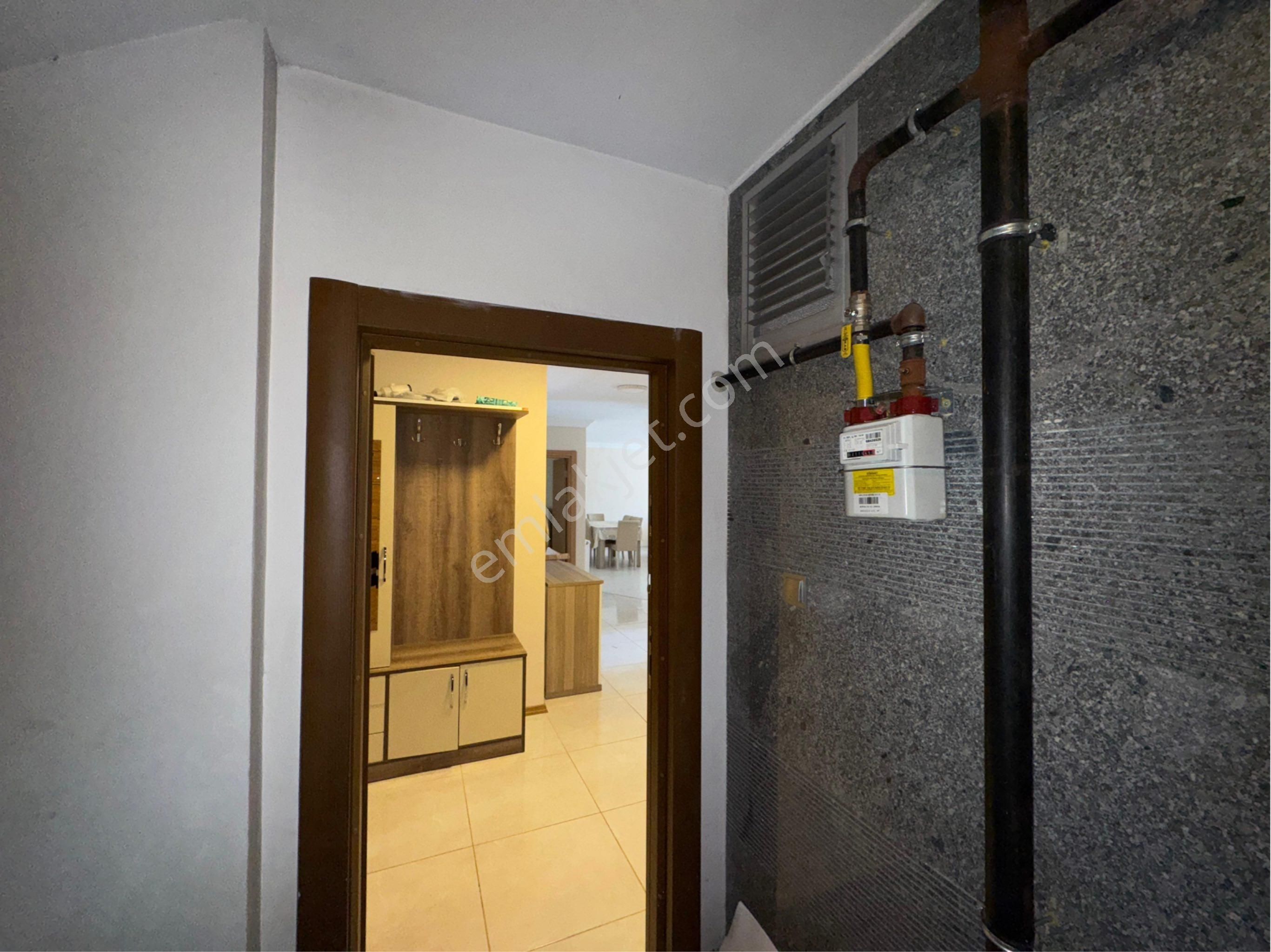 Trabzon Pelitli De Satılık Eşyalı 3+1 Daire - Görsel 23