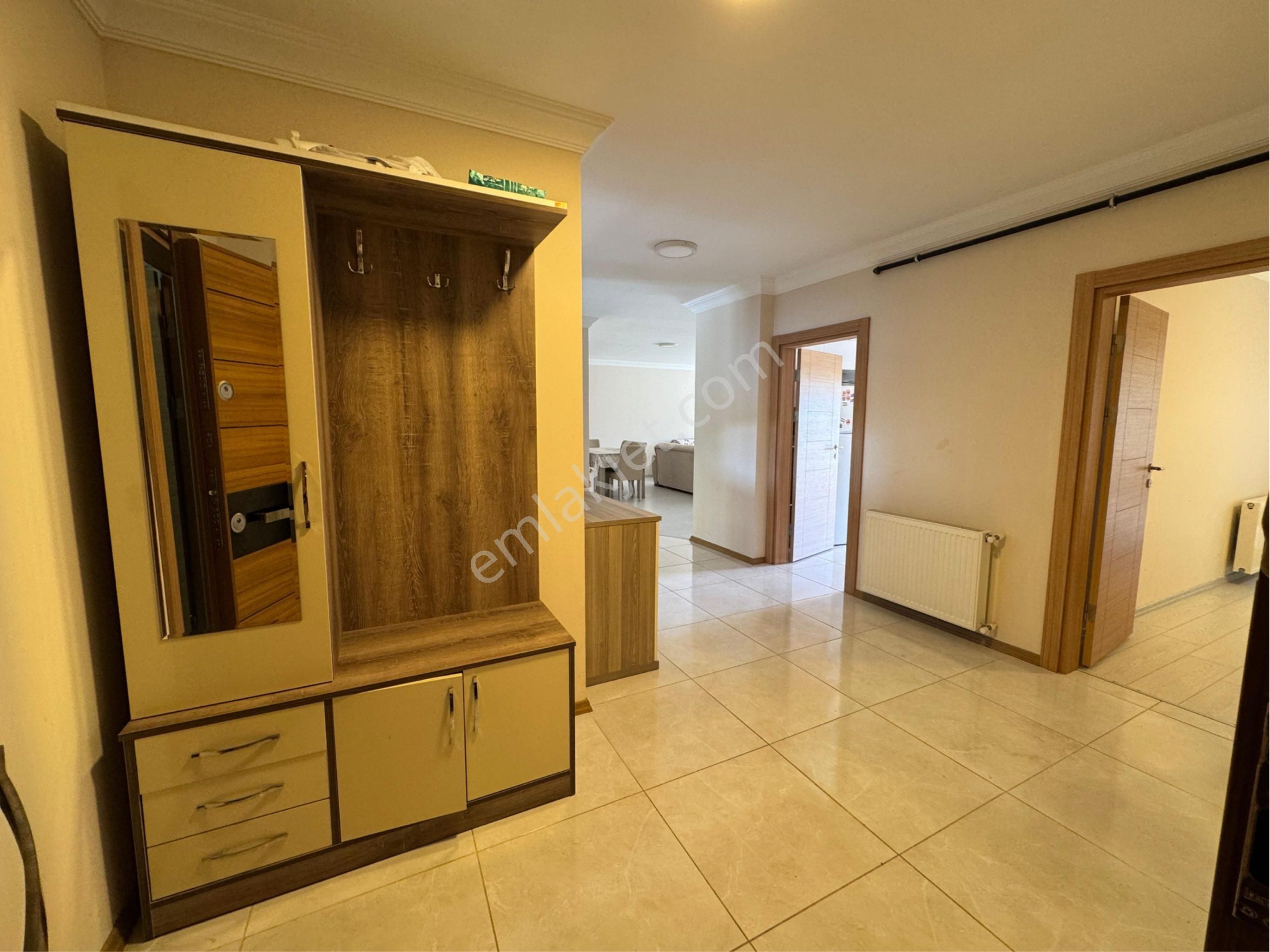 Trabzon Pelitli De Satılık Eşyalı 3+1 Daire - Görsel 24