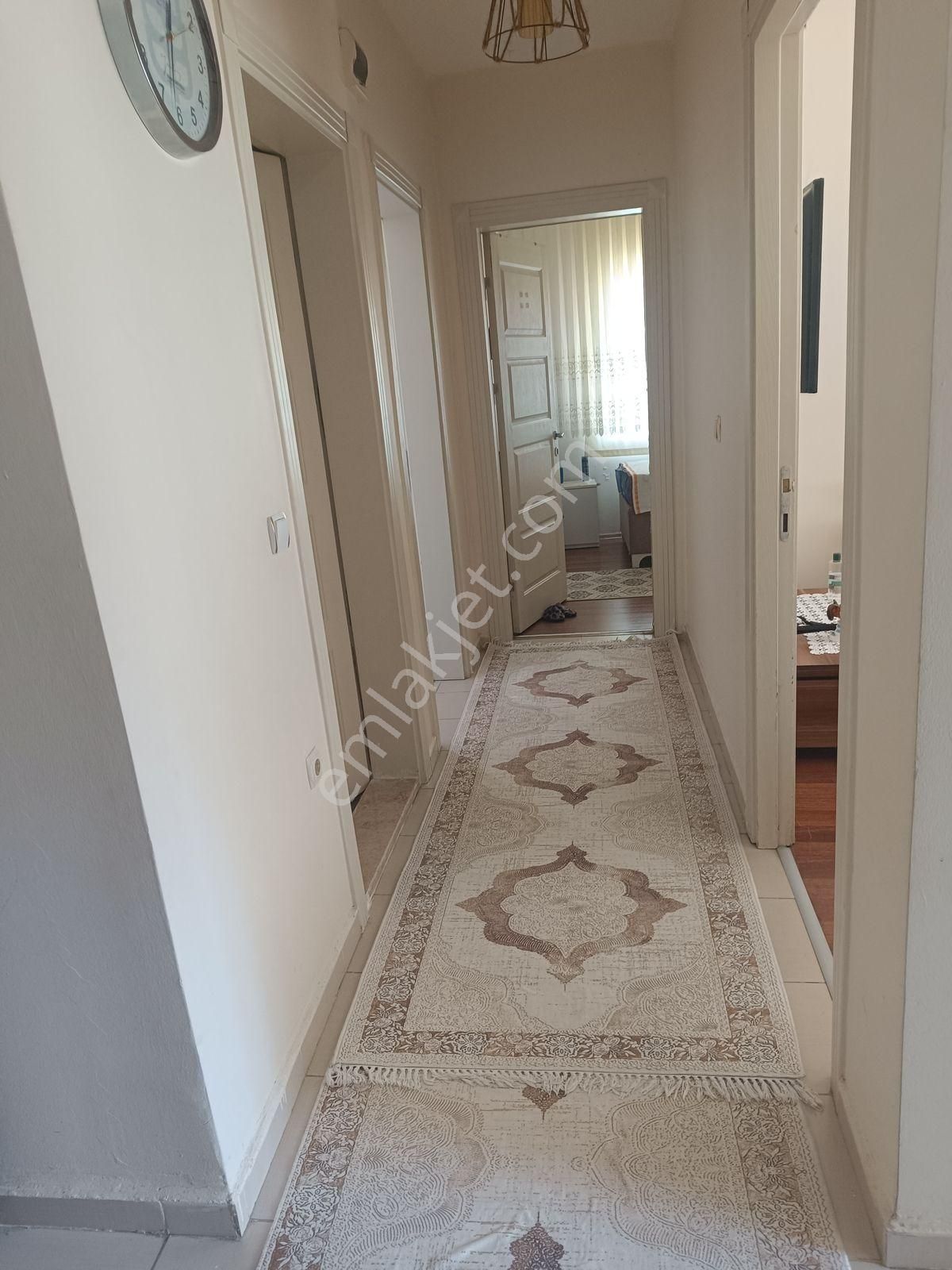 Kayaşehir 3.böl.üst Adada.75m2 .2+1 .satılık Daire
