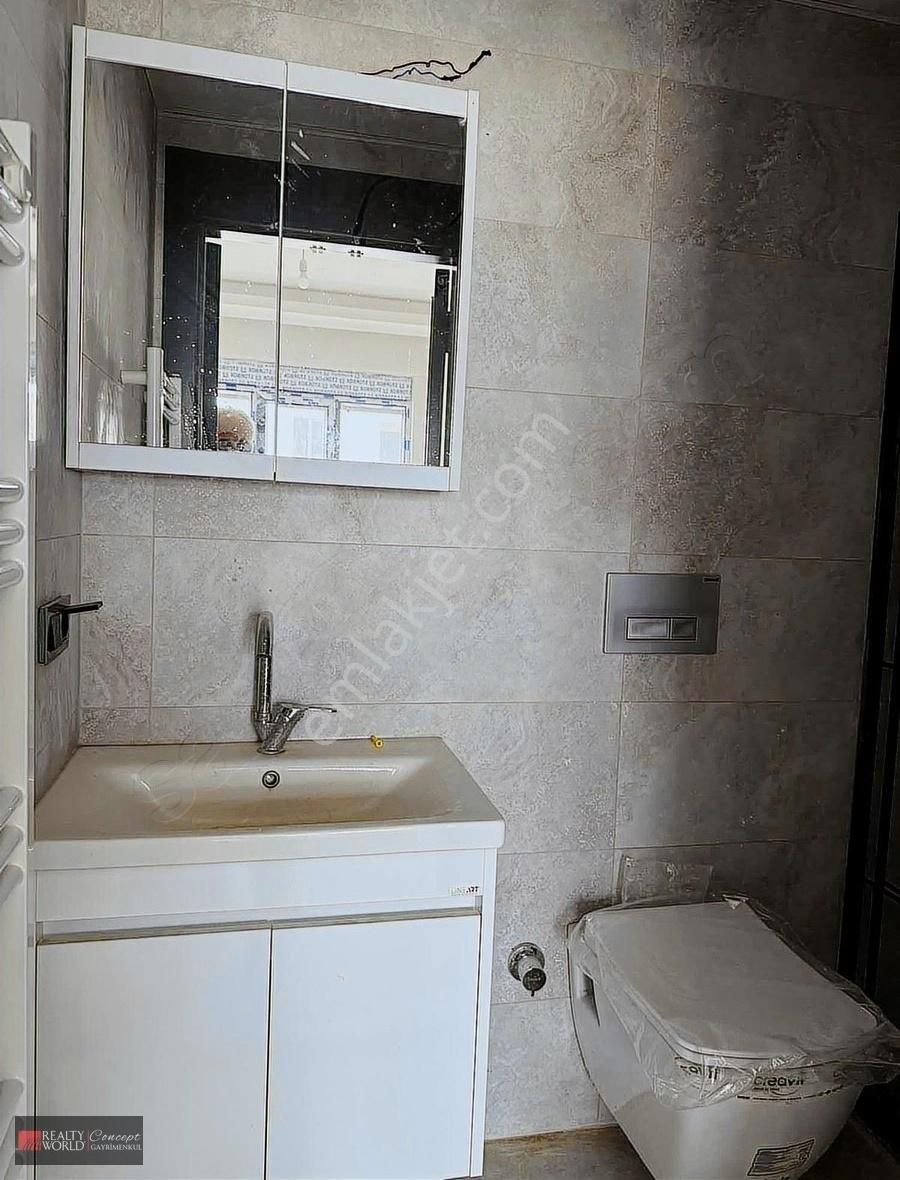 Site İçerisinde Ebeveyn Banyolu Geniş Yeni 3 + 1 Satılık Daire - Görsel 18