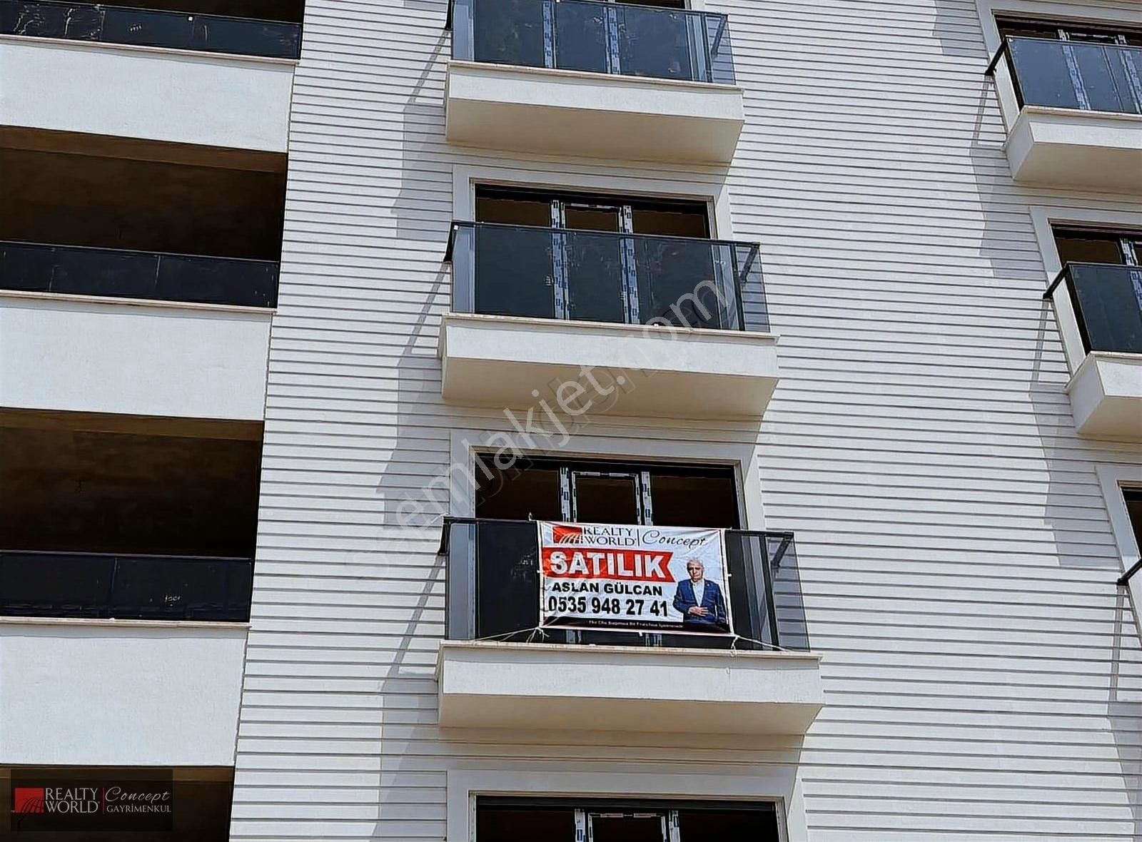 Site İçerisinde Ebeveyn Banyolu Geniş Yeni 3 + 1 Satılık Daire - Görsel 6