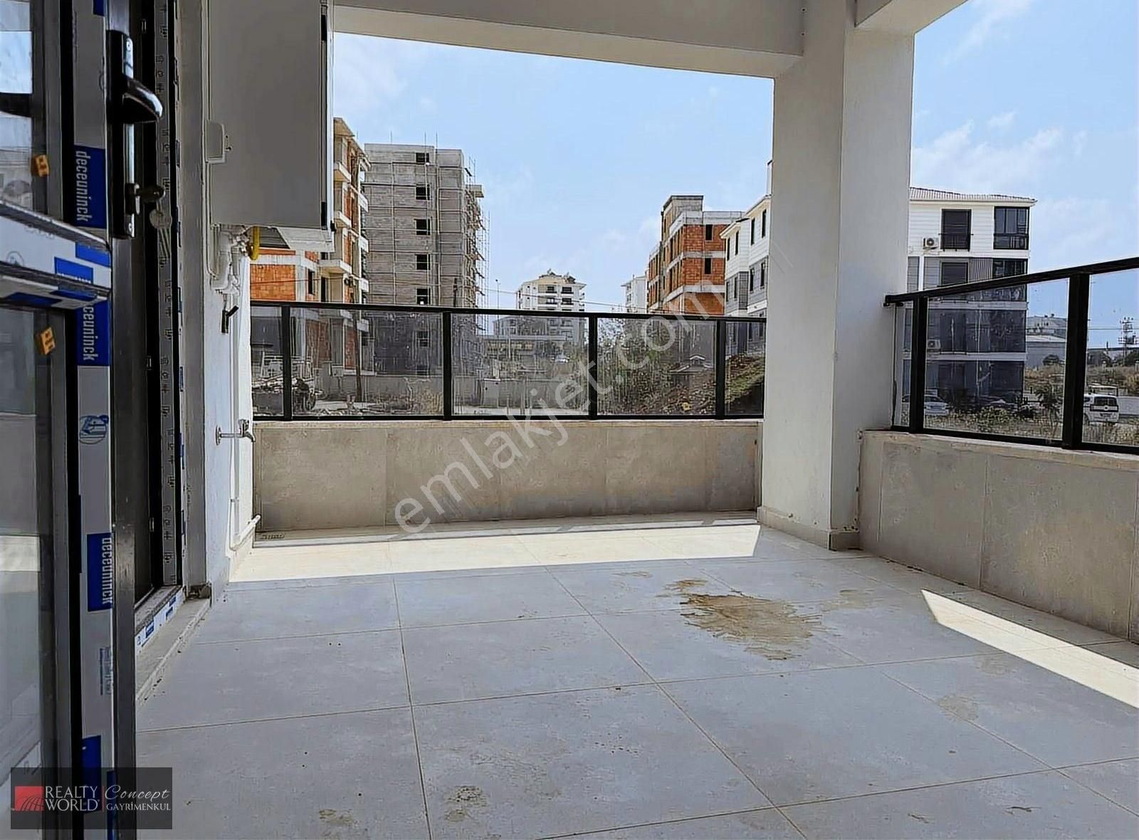 Site İçerisinde Ebeveyn Banyolu Geniş Yeni 3 + 1 Satılık Daire - Görsel 17