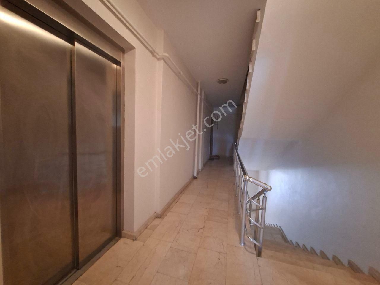 Hak Emlak'tan Koçyazı Mah.de Ana Cadde Cepheli Satılık 3+1 Daire - Görsel 17