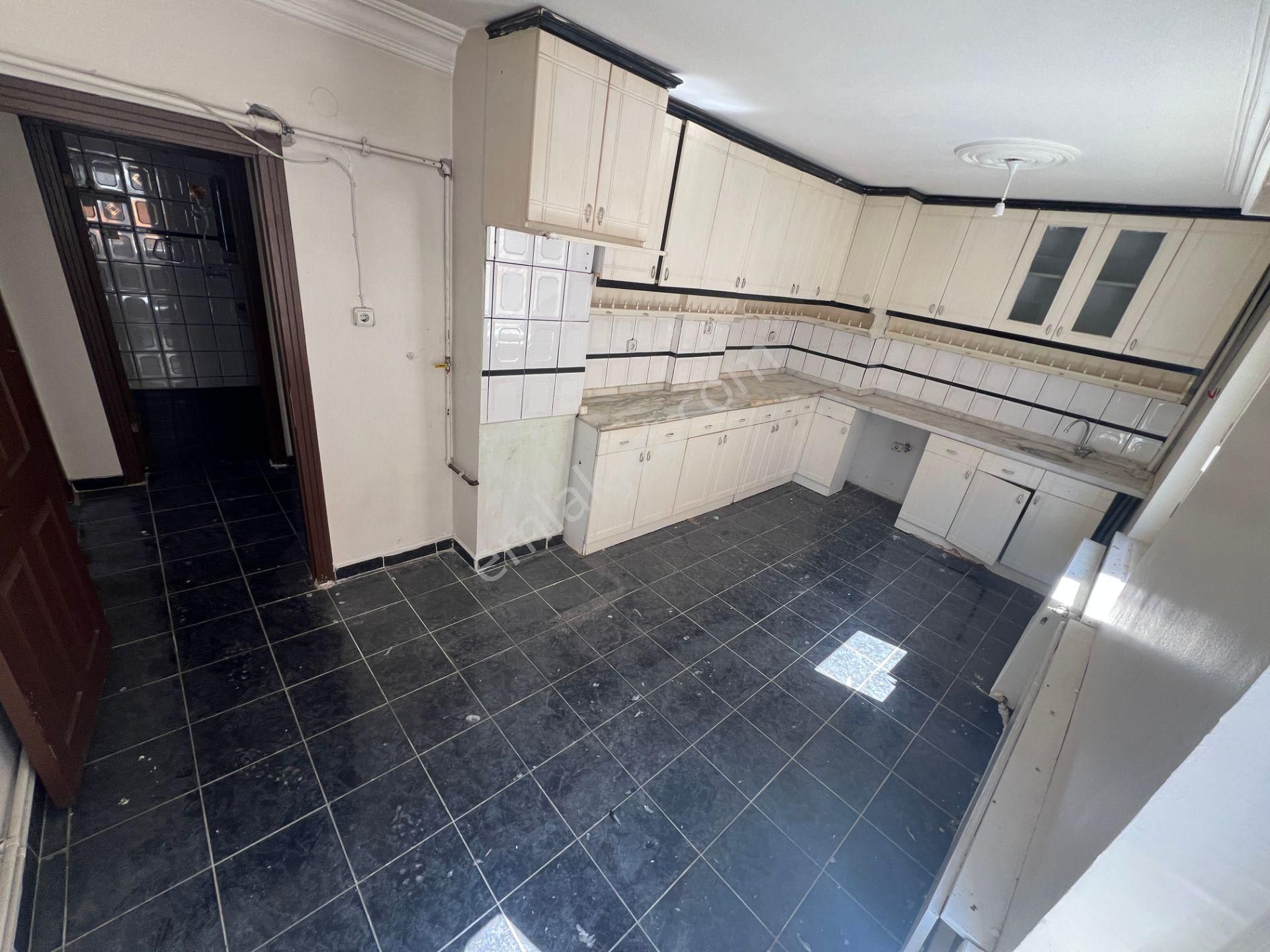 Sincan Tandoğan Mah Ön Cephe Salon Bagımsız 5+1 Cıft Teras Daire