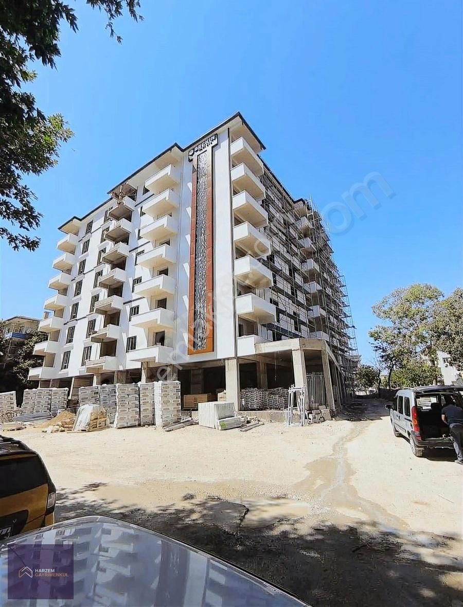[hg] Sürsürü Mahallesi Popüler Lokasyon 2+1 Daire Ve Dükkanlar