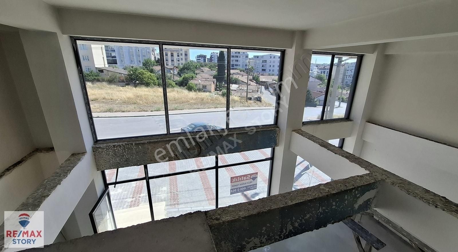 İnönü Mah. Tüvtürk Yakını 233m2 Sıfır Dükkan - Görsel 28