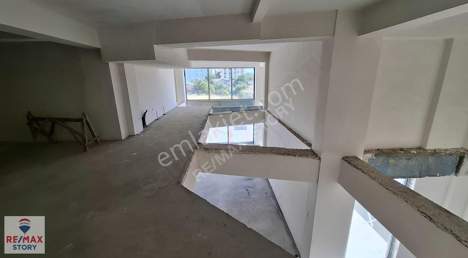 İnönü Mah. Tüvtürk Yakını 233m2 Sıfır Dükkan - Görsel 7