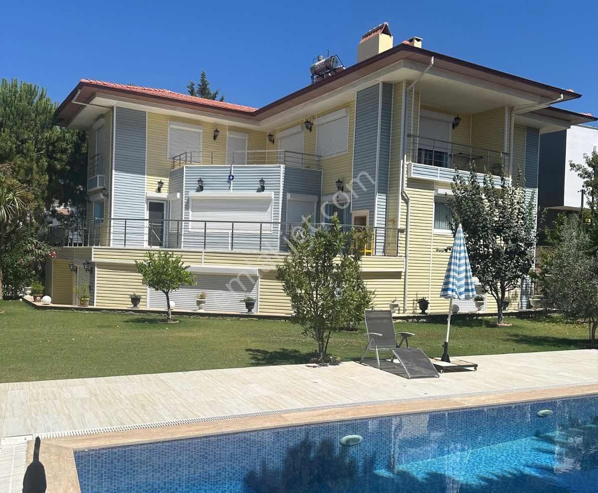 1345 M2 Alana Sahıp, Doğanın Kalbınde 8+2 Havuzlu Vılla!