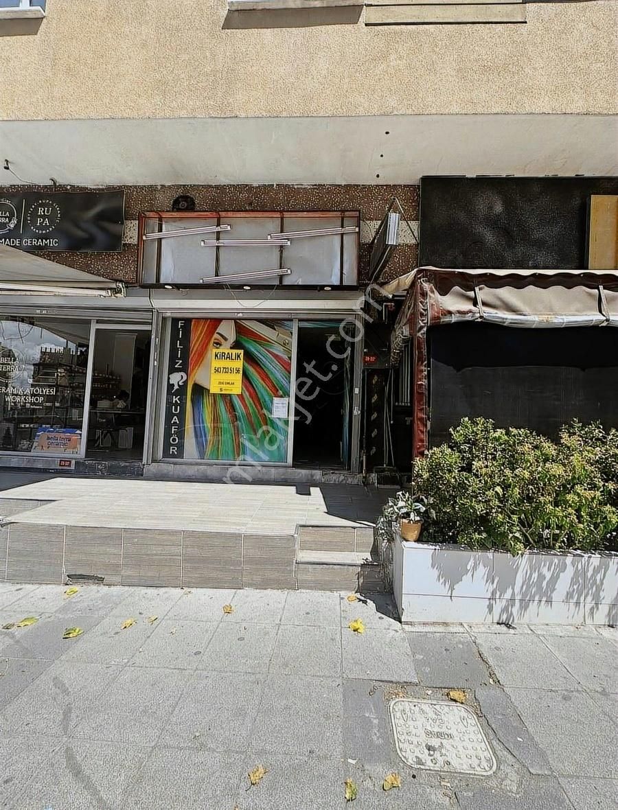 Zeki Emlaktan Aşıkveysel Caddesinde Düz Giriş Dükkan