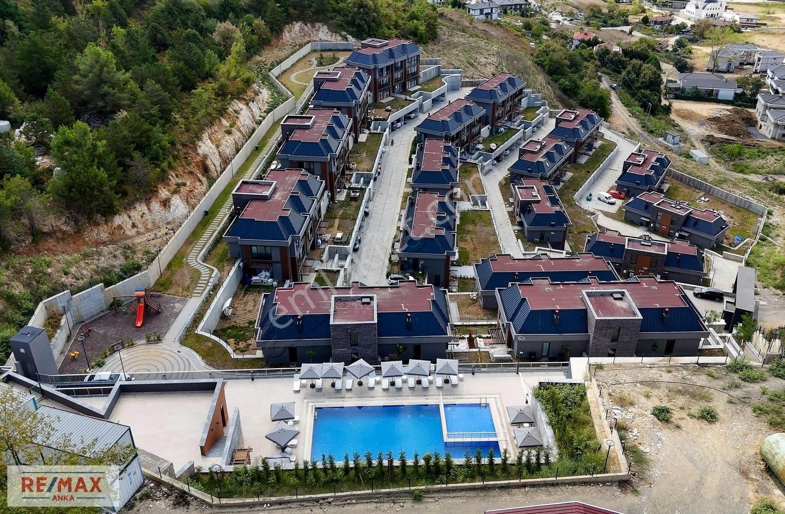 Emlak Konut İdealist Koru Sitesi 89m2 Bahçe Kiralık B. Dubleks