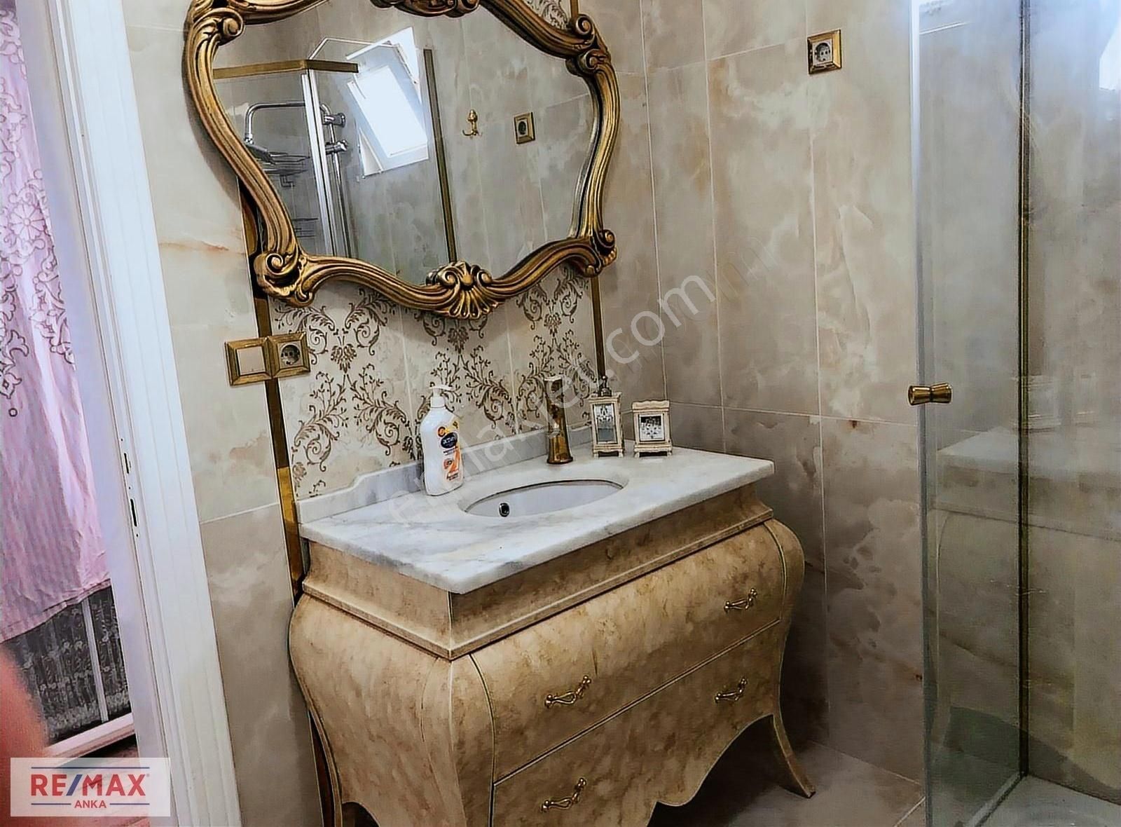 Remax Anka'dan İmrenli Fırtına Sitesinde Satılık Lüx Villa - Görsel 8