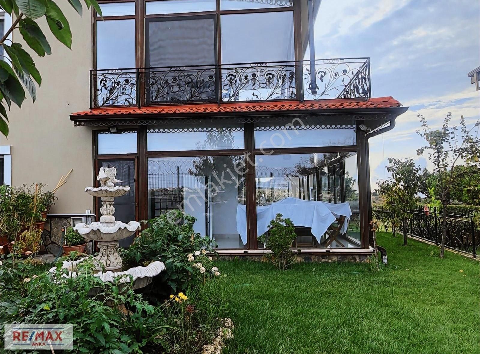 Remax Anka'dan İmrenli Fırtına Sitesinde Satılık Lüx Villa - Görsel 25