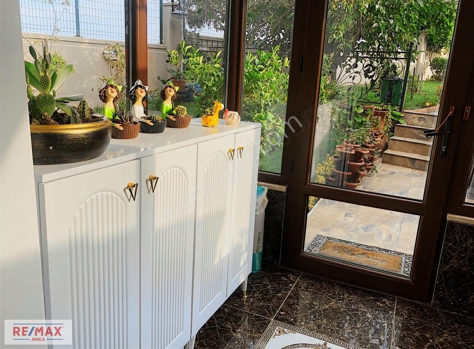 Remax Anka'dan İmrenli Fırtına Sitesinde Satılık Lüx Villa - Görsel 16