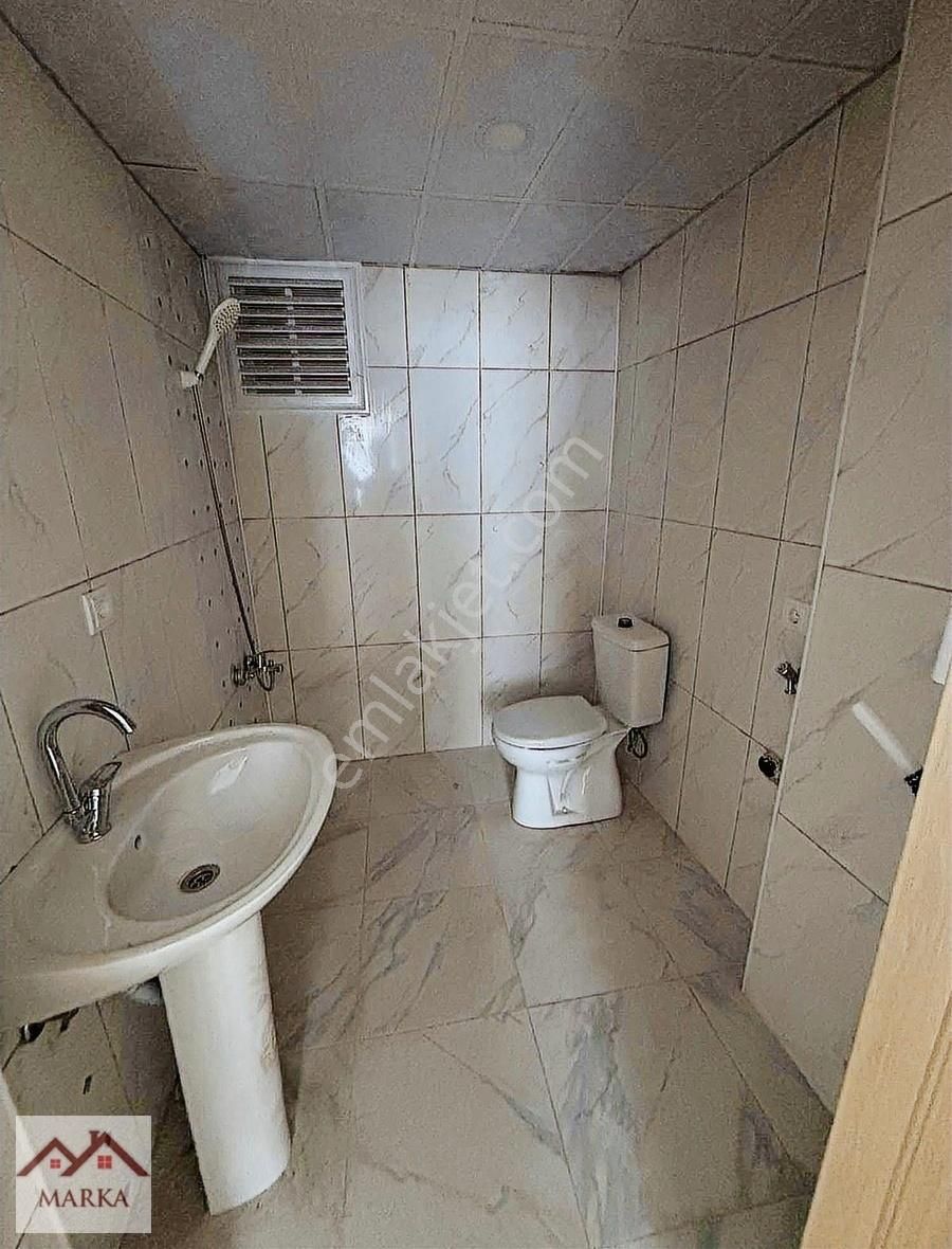 Eğitim Fakültesinin Yanında Eşyasız Geniş 1+1 Sıfır Daire
