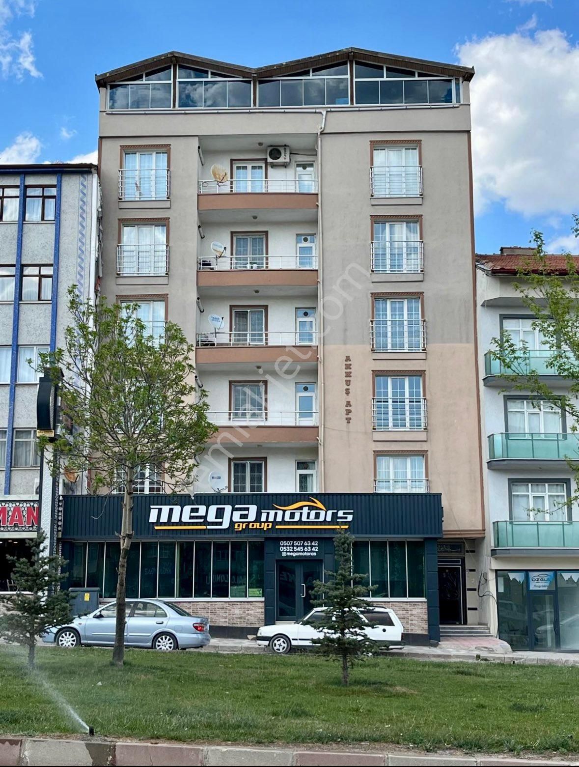 Güngör Emlaktan Garajlar Mevkide 4+1 Kiralık Daire