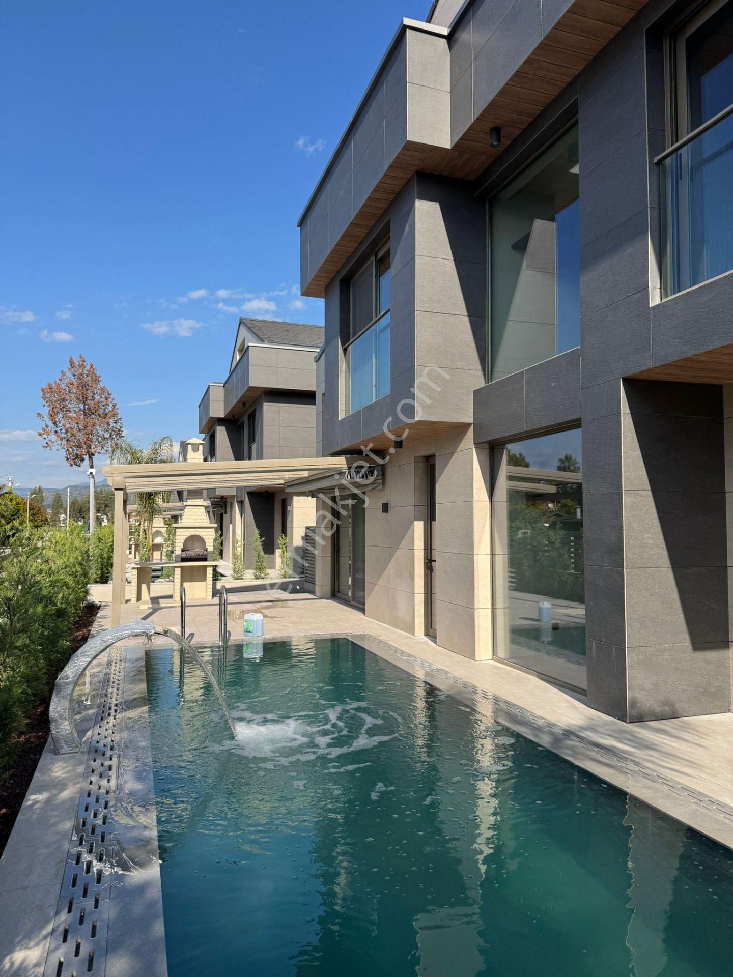 Goldhouse Dan Satılık Villa Foça Da Çok Özel Sitede Lüks 4+1 - Görsel 5