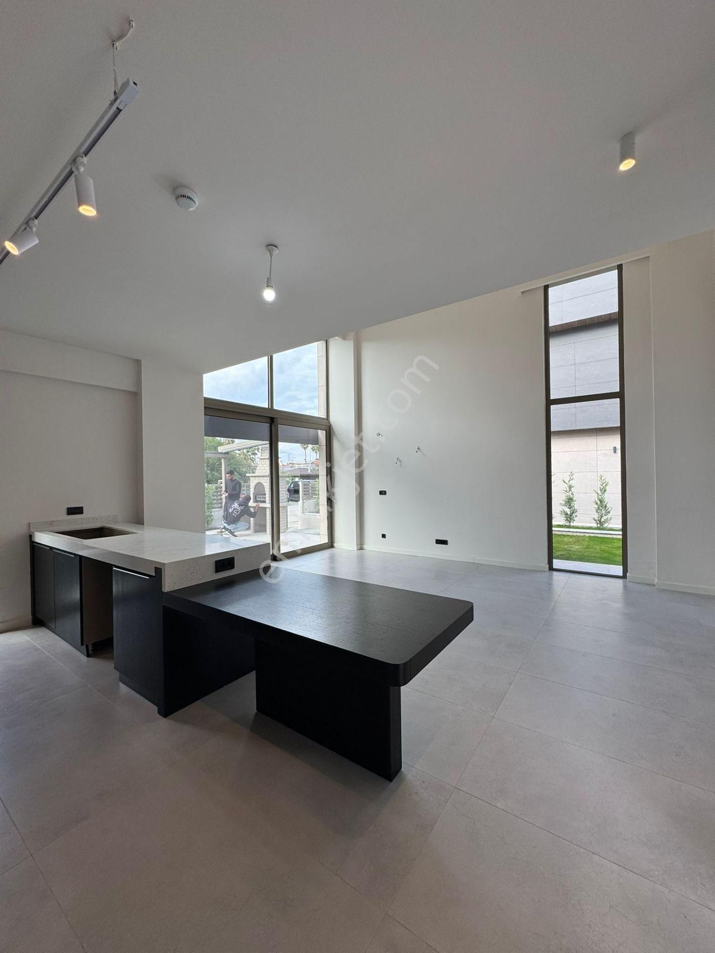 Goldhouse Dan Satılık Villa Foça Da Çok Özel Sitede Lüks 4+1 - Görsel 15