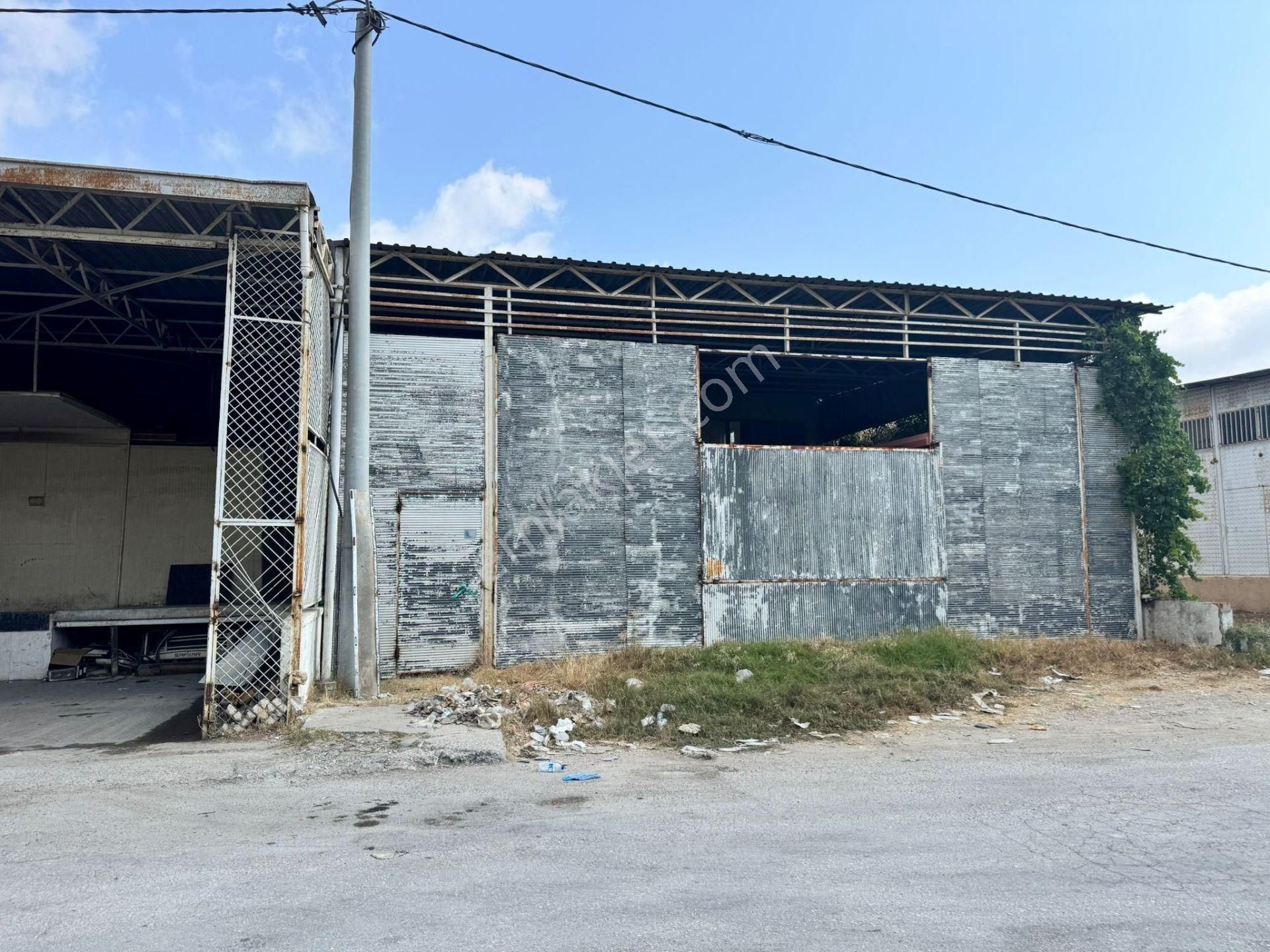 Aksu Sanayi Sitesinde 2 Katlı, Bahçeli 400 M² Satılık İşyeri - Görsel 2