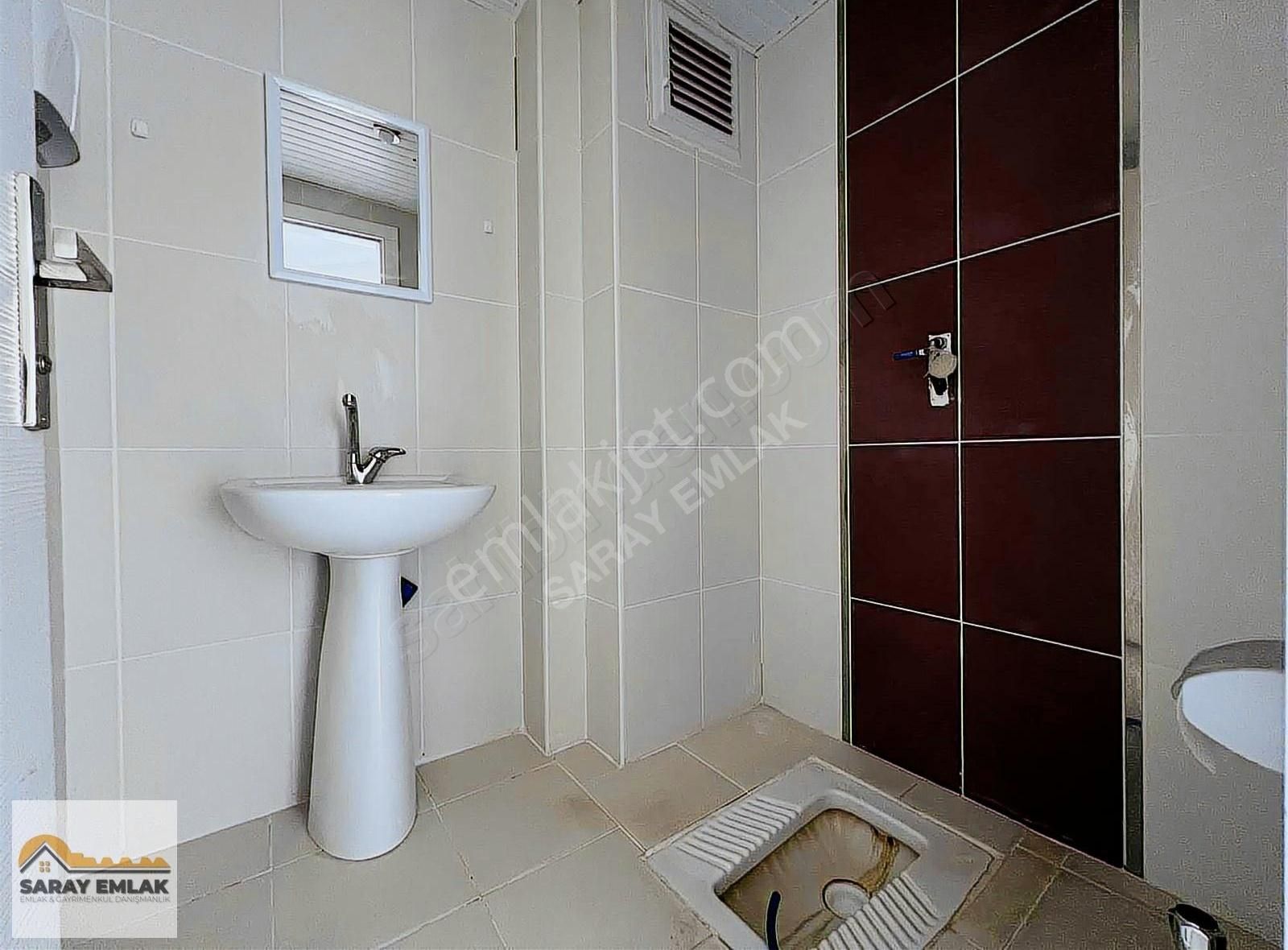 Saray Emlaktan Kiralık Hastane Karşısı 2+1 Geniş Asansörlü Daire