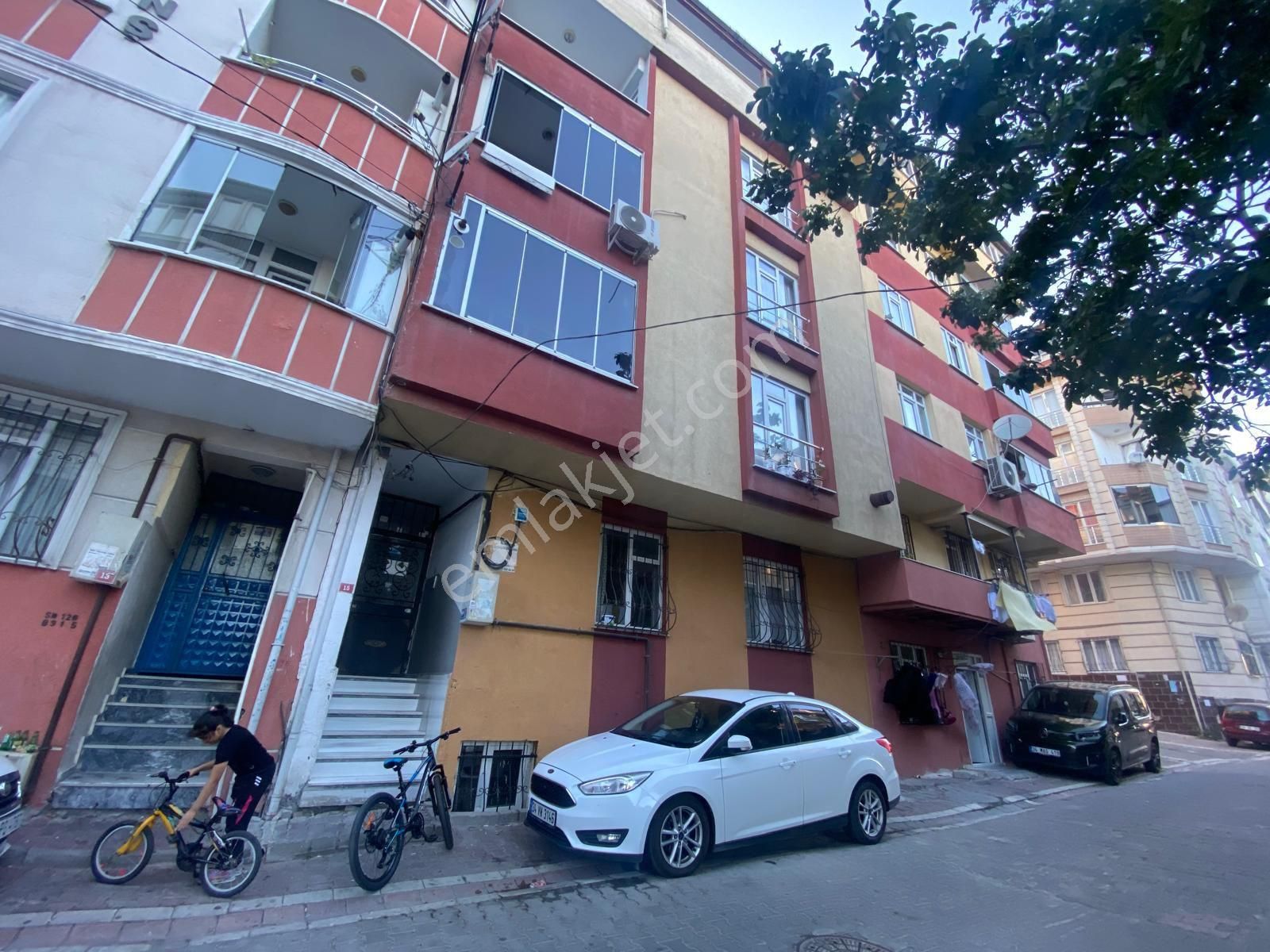 Satılık Osmangazi Mahallesi Bahçekatı