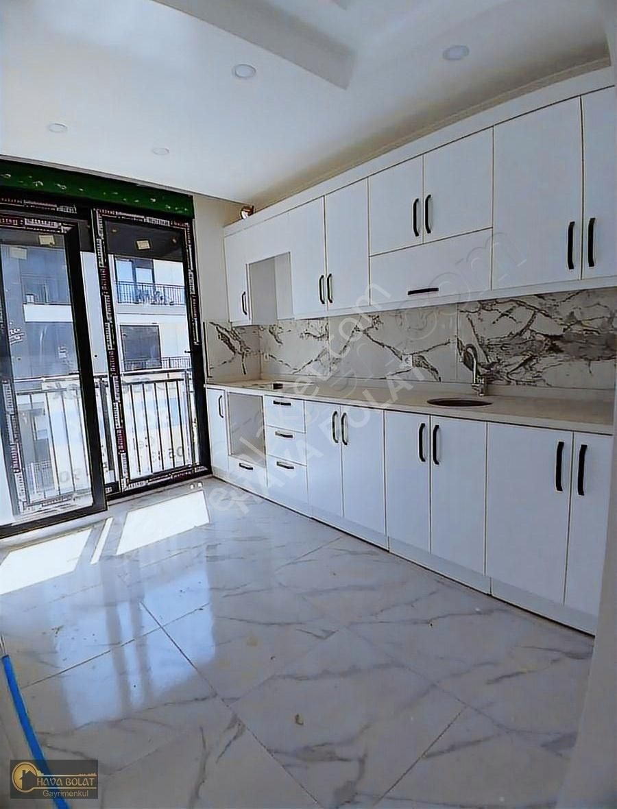 Manavgat Ilıca'da Havuzlu Asansörlü Merkezi Konumda Satılık