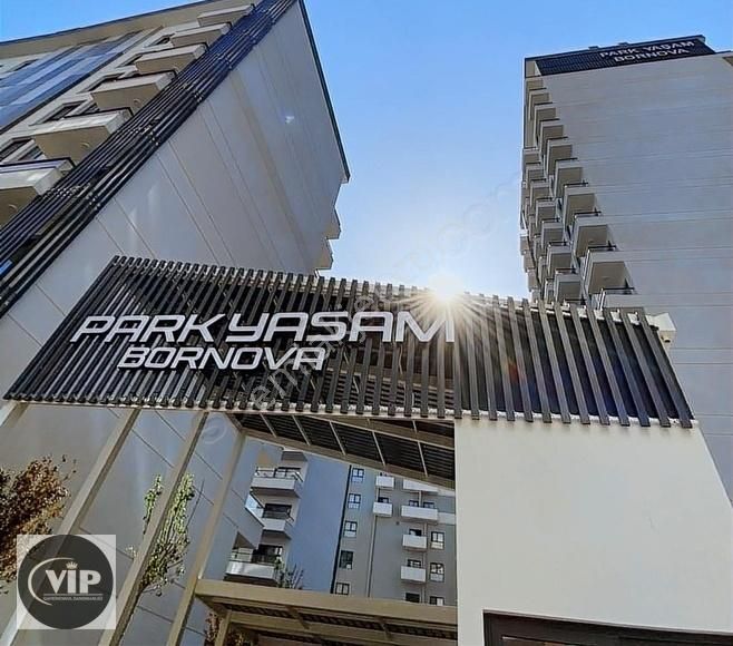 Vip Gayrimenkulden Park Yaşam Bornova Sitesinde Satılık1+1 Daire