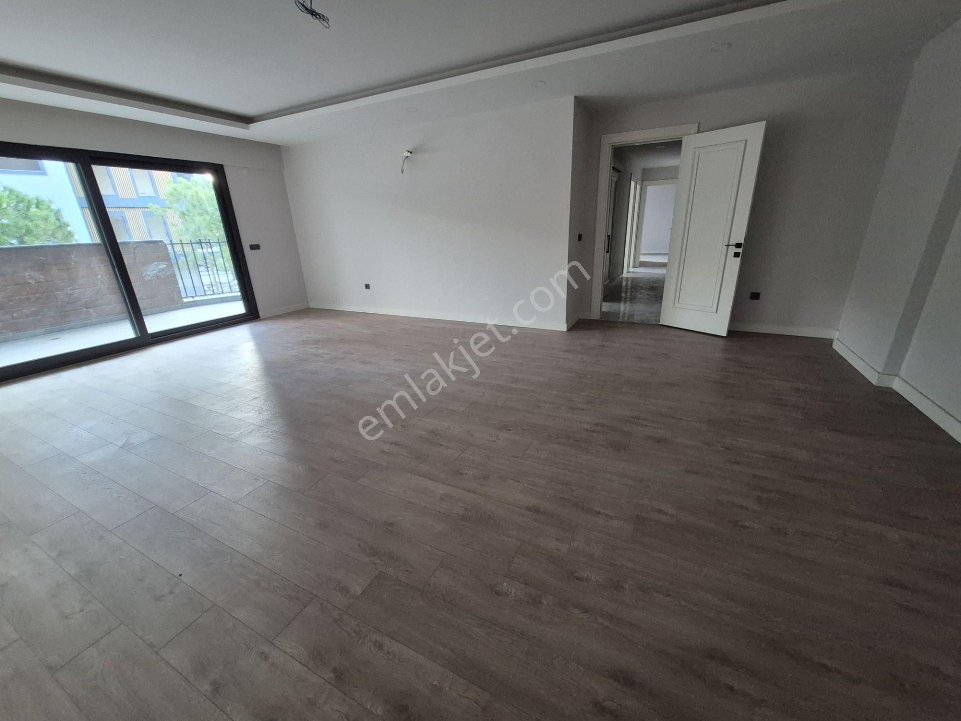 Kuşadası'nda Konforlu Yaşayabileceğiniz, Havuzlu, Rezidans Daire - Görsel 28