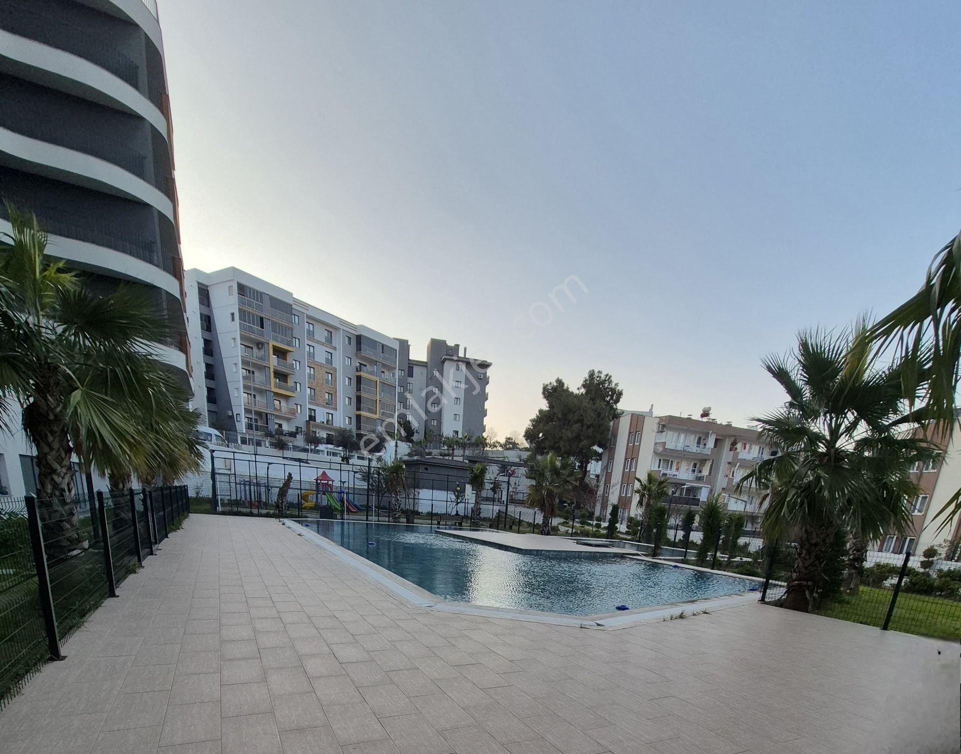 Kuşadası'nda Konforlu Yaşayabileceğiniz, Havuzlu, Rezidans Daire - Görsel 7