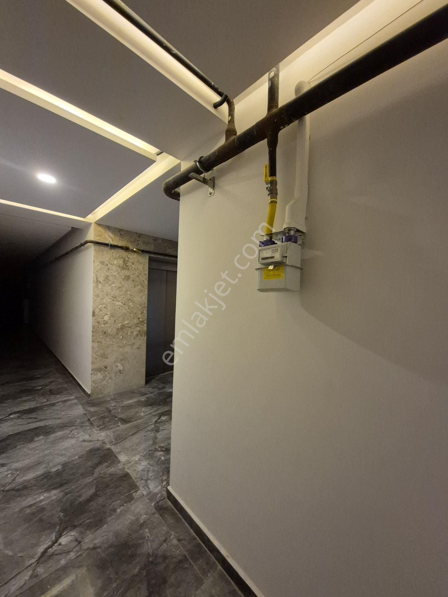 Kuşadası'nda Konforlu Yaşayabileceğiniz, Havuzlu, Rezidans Daire - Görsel 10