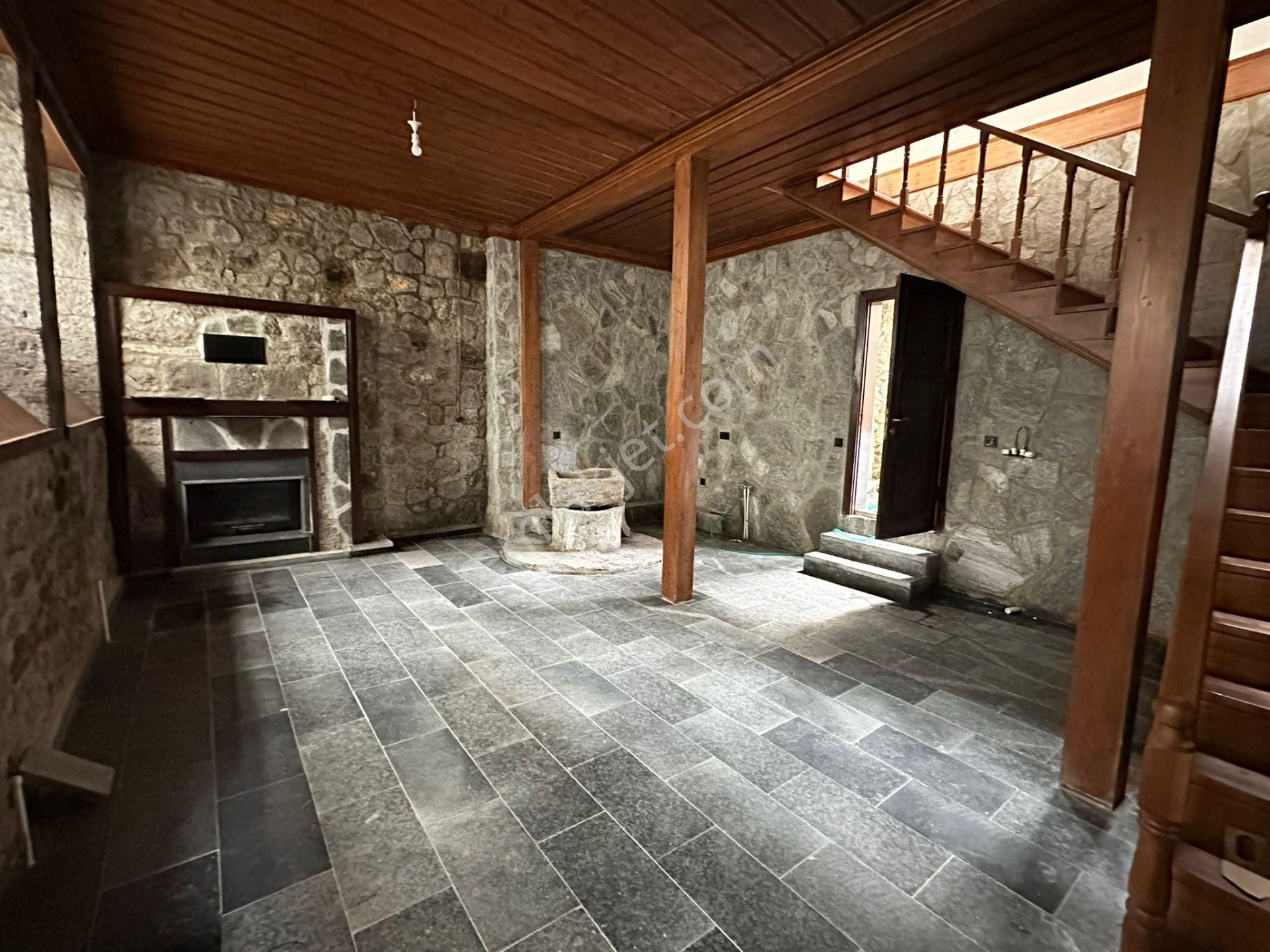 Trabzon Ortahisar Pazarkapı Satılık Tarihi Bina - Görsel 20