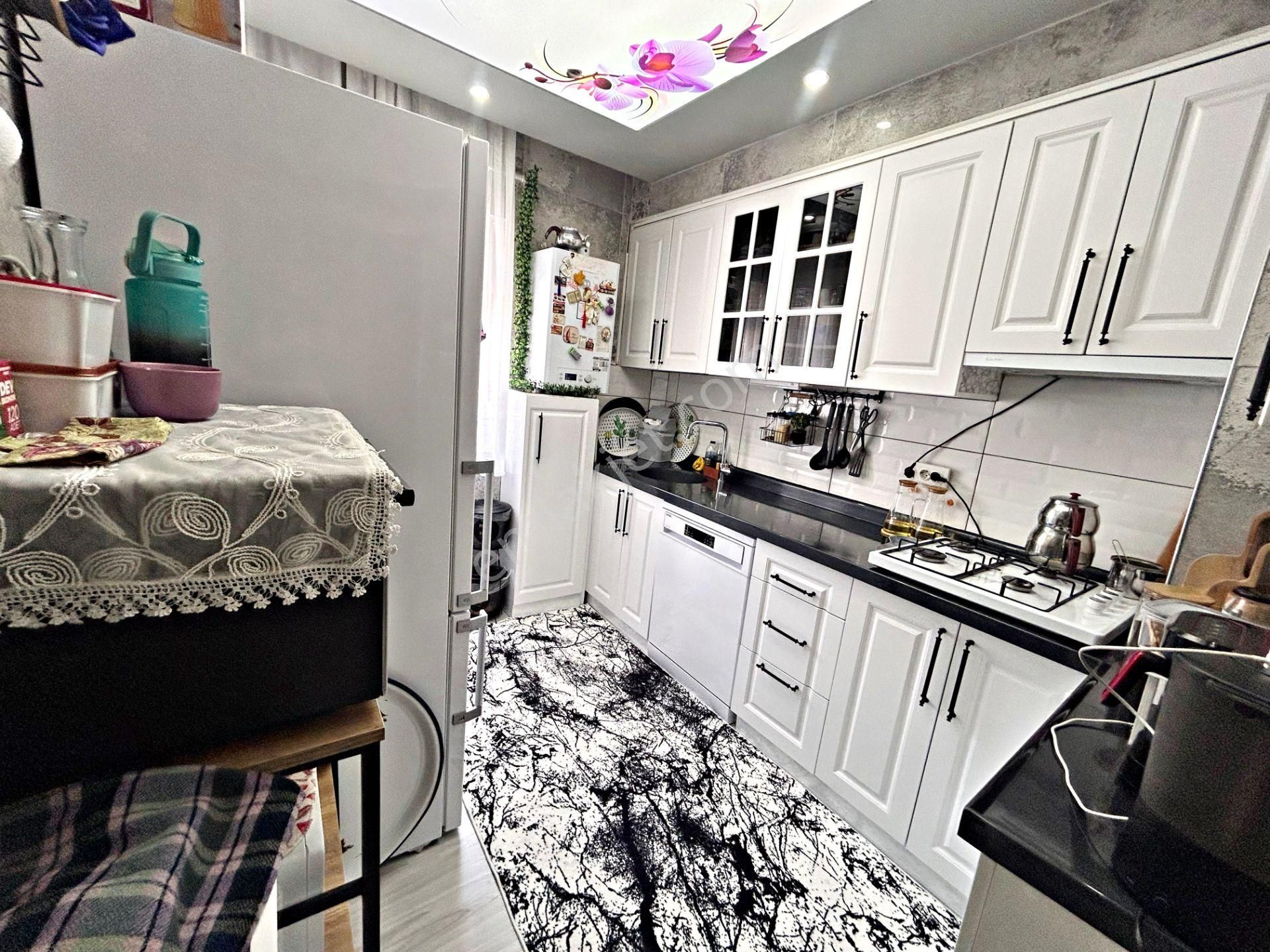 Sincan Mareşal Çakmak Mh 3+1 Bağımsız Ebeveyn B. Full Yapı Daire