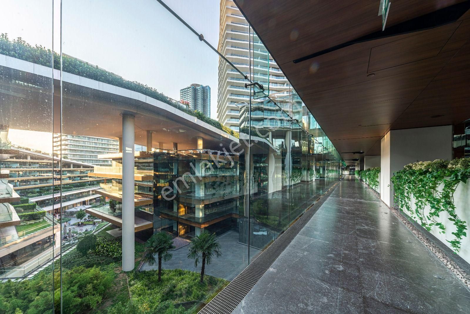 Zorlu Center 'da Kiralık 300m2 Özel Dekorasyonlu Daire - Görsel 3