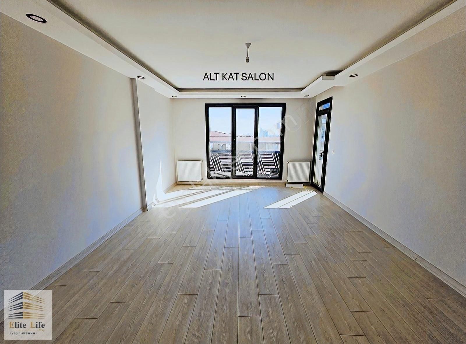 Çekmeköy Merkez Mahallesinde 4+2 Dubleks 220 M2 Daire - Görsel 6