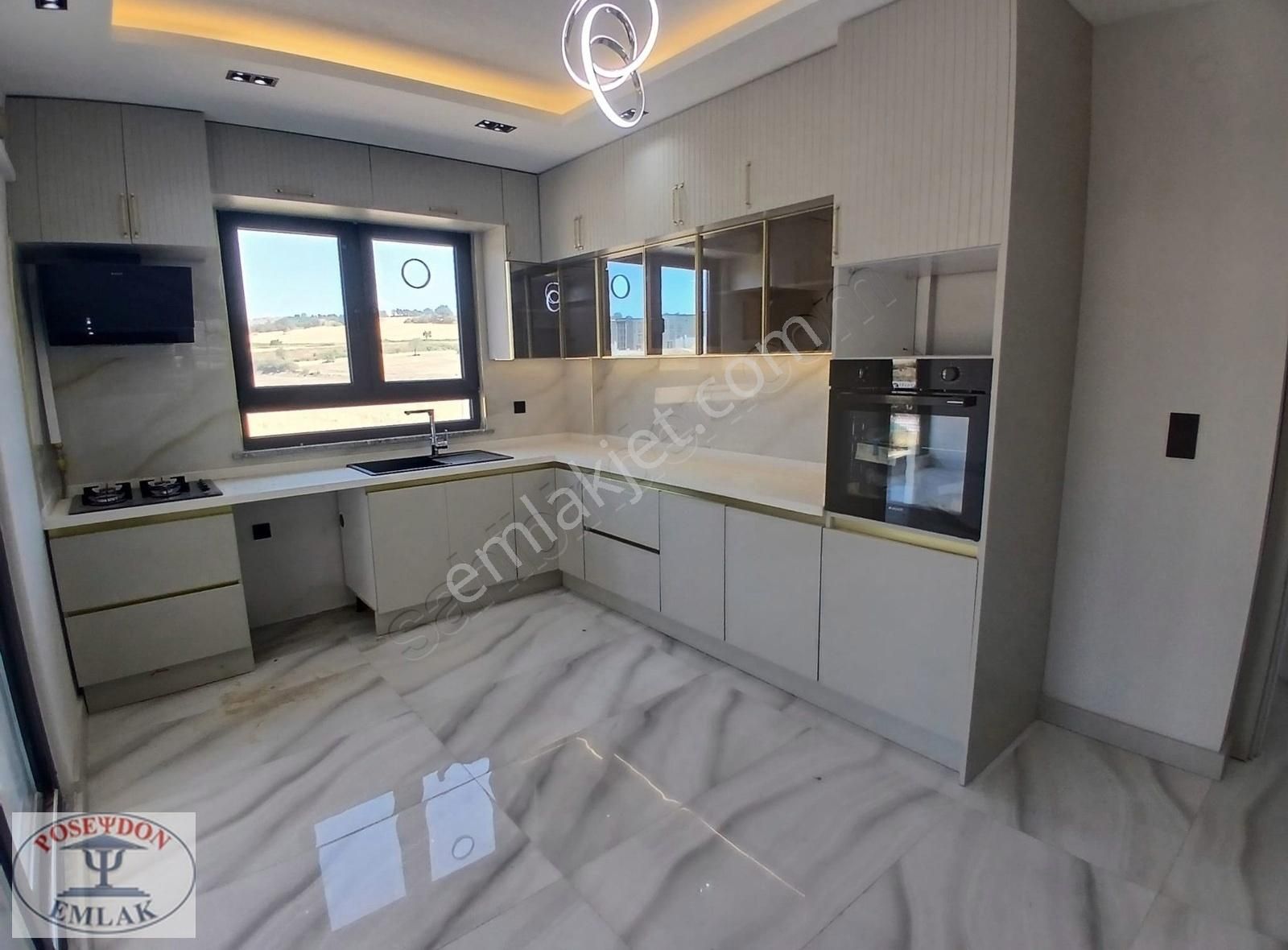 Karacaörende Site İçi Arakat Lüks 3+1 Daire
