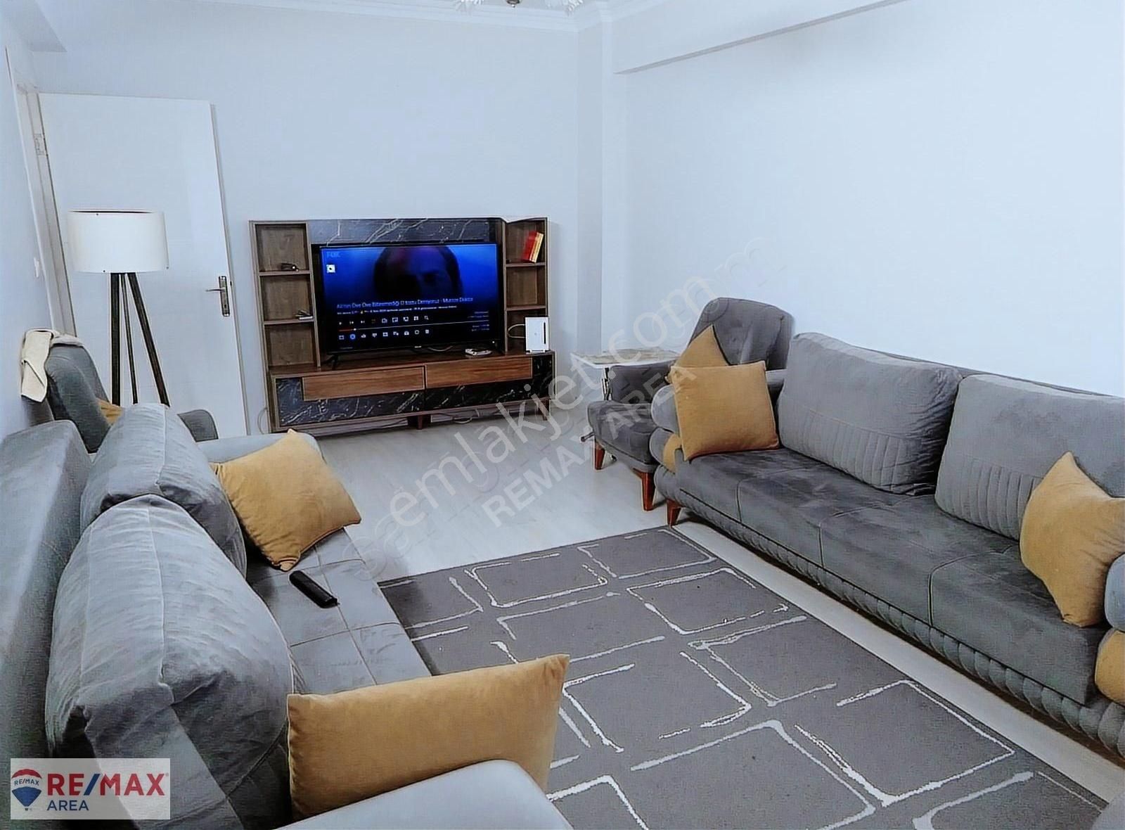 Remax Area'dan Görükle Mh.'de Ayrı Mutfak 2+1 Fırsat Daire