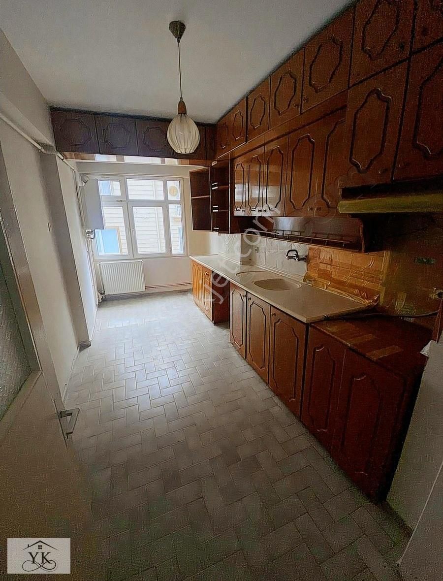 Kadıfekale Mahallesinde Asansörlü 3+1 Kiralık Daire