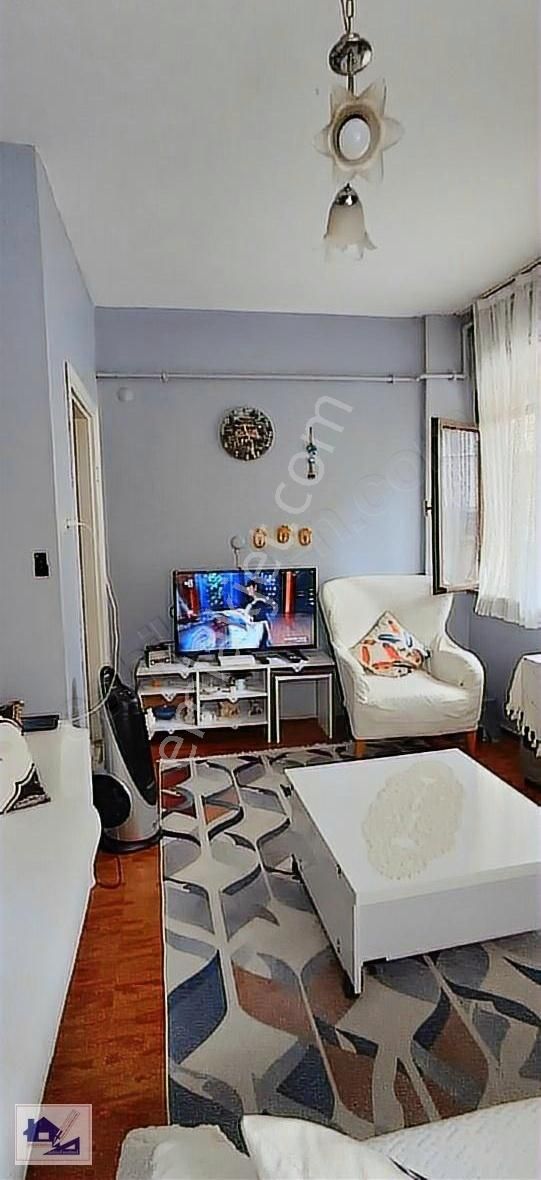 Küçükköy Meydan Ve Salı Pazarına Yakın Satılık Giriş Daire