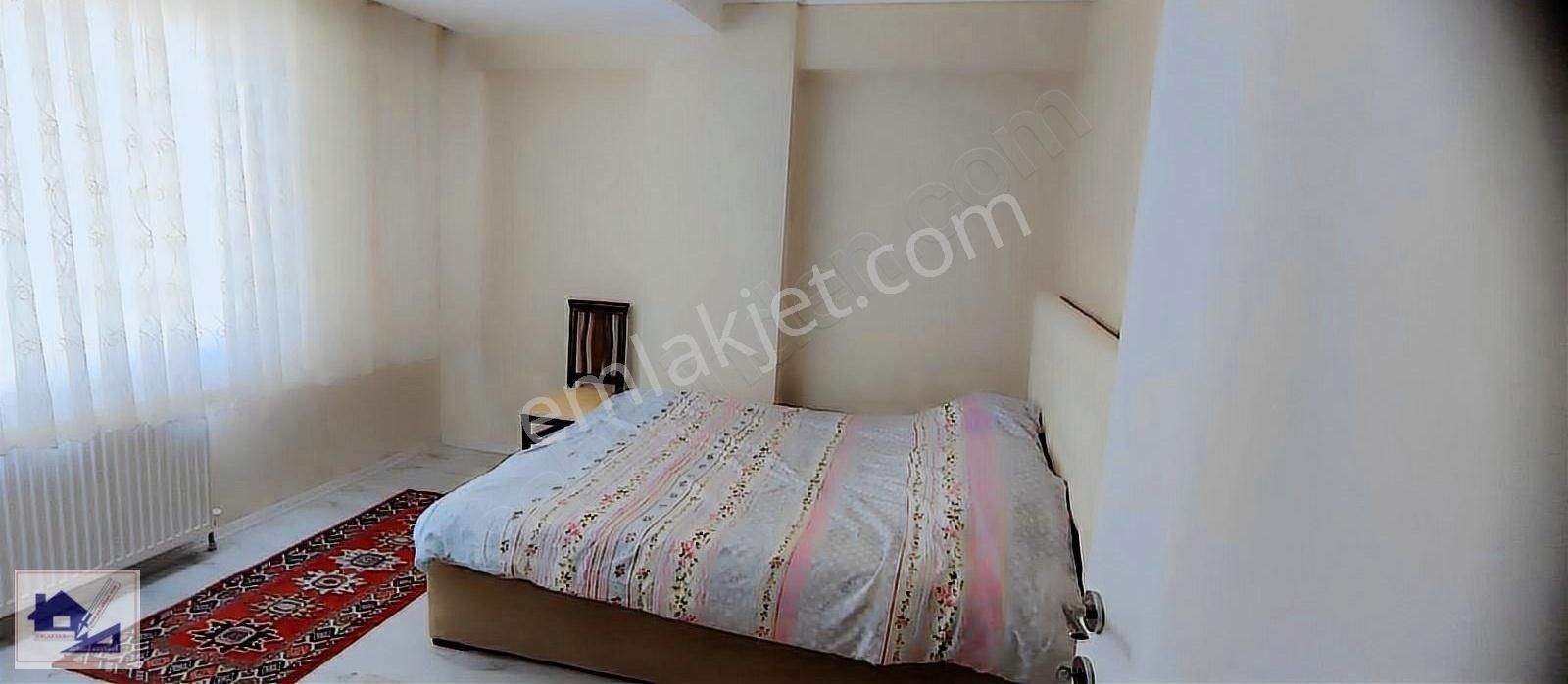Emlakhan Gyd Merkezi Konumda Kiralık Eşyalı 1+1 Daire
