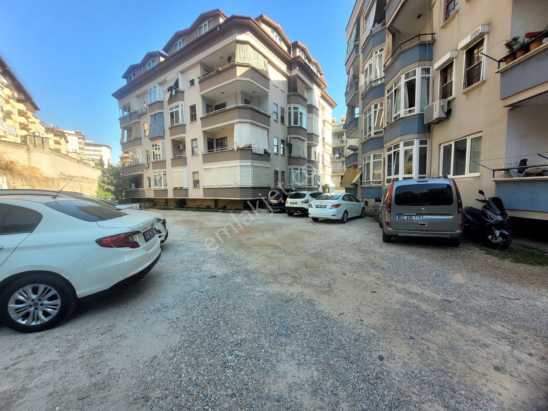 Hacet Mahallesinde Satılık 2+1 Daire