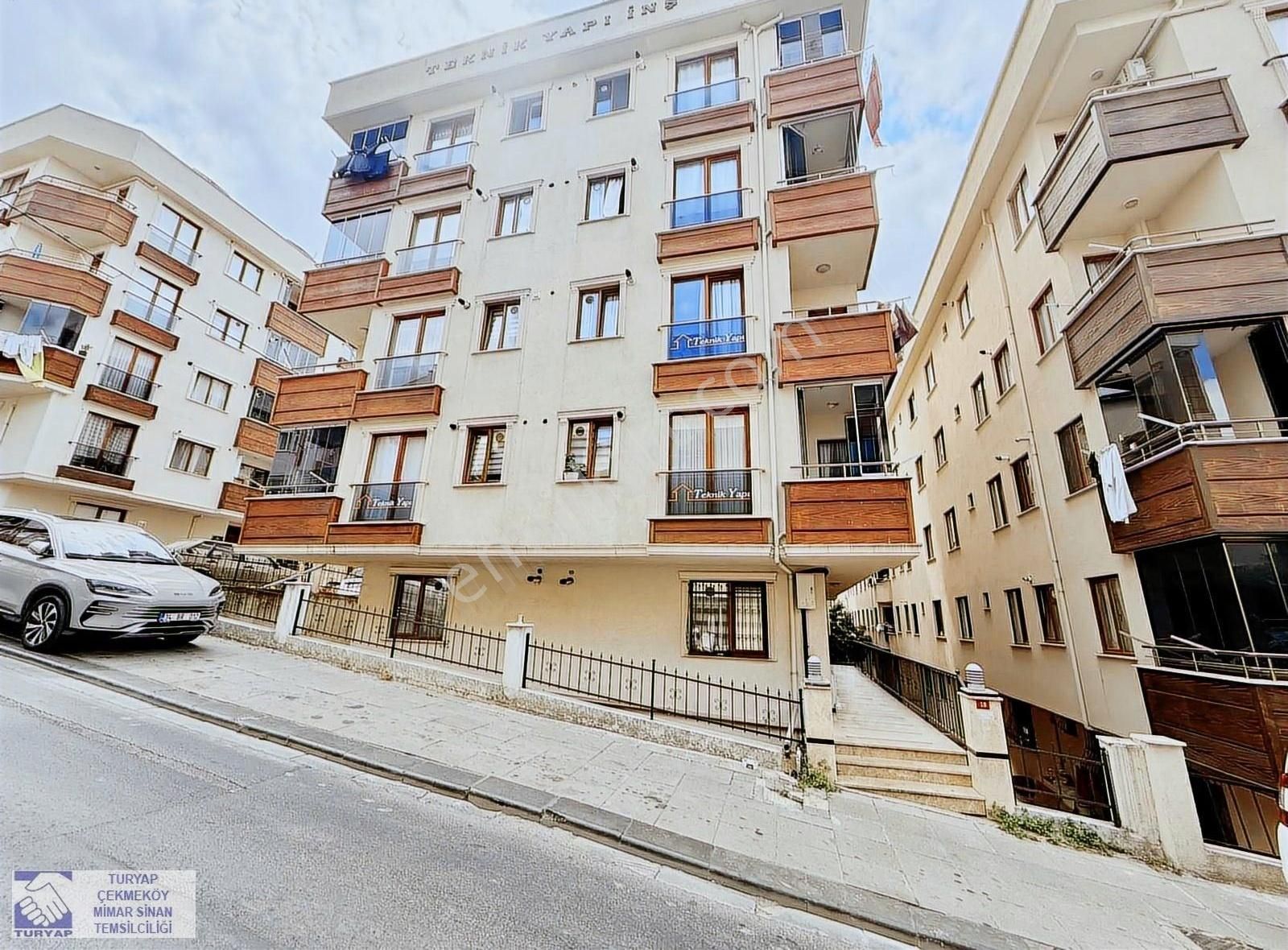 Çekmeköy Mimar Sinan'da A'dan Z'ye Full Eşyalı 1+1 Bahçe Katı