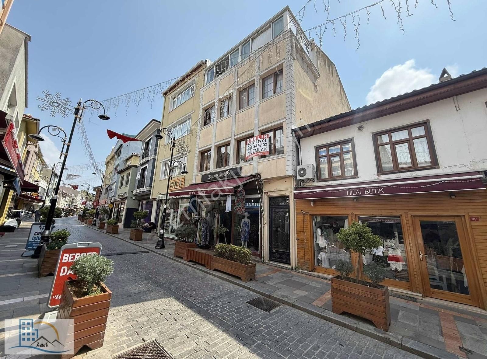 Şile Merkezde Kiralık 3+1daire Ofis Veya Konut Kullanımına Uygun