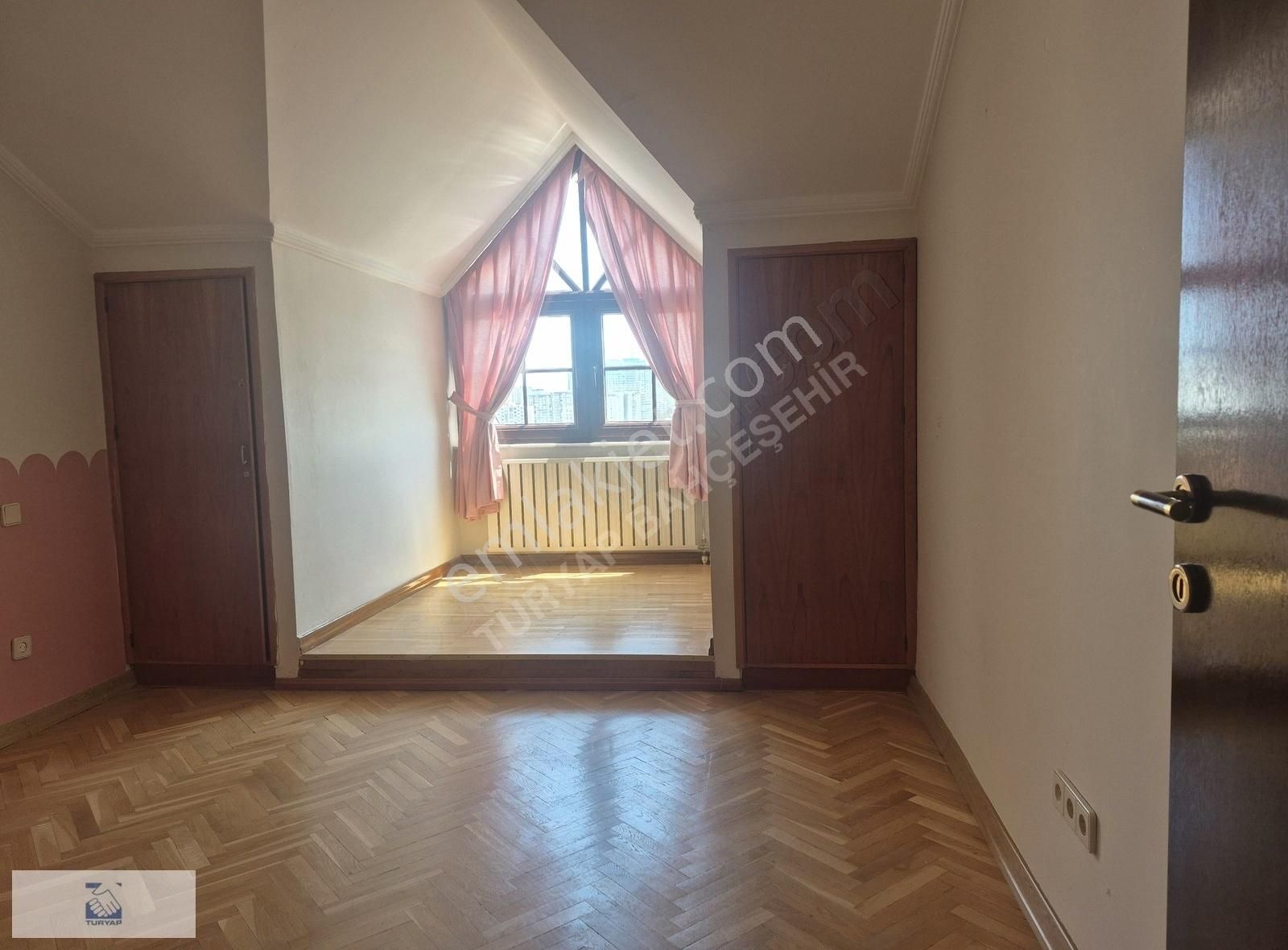 Bahçeşehir Badem Adası A Tipi 3+2 Kiralık Villa - Görsel 24