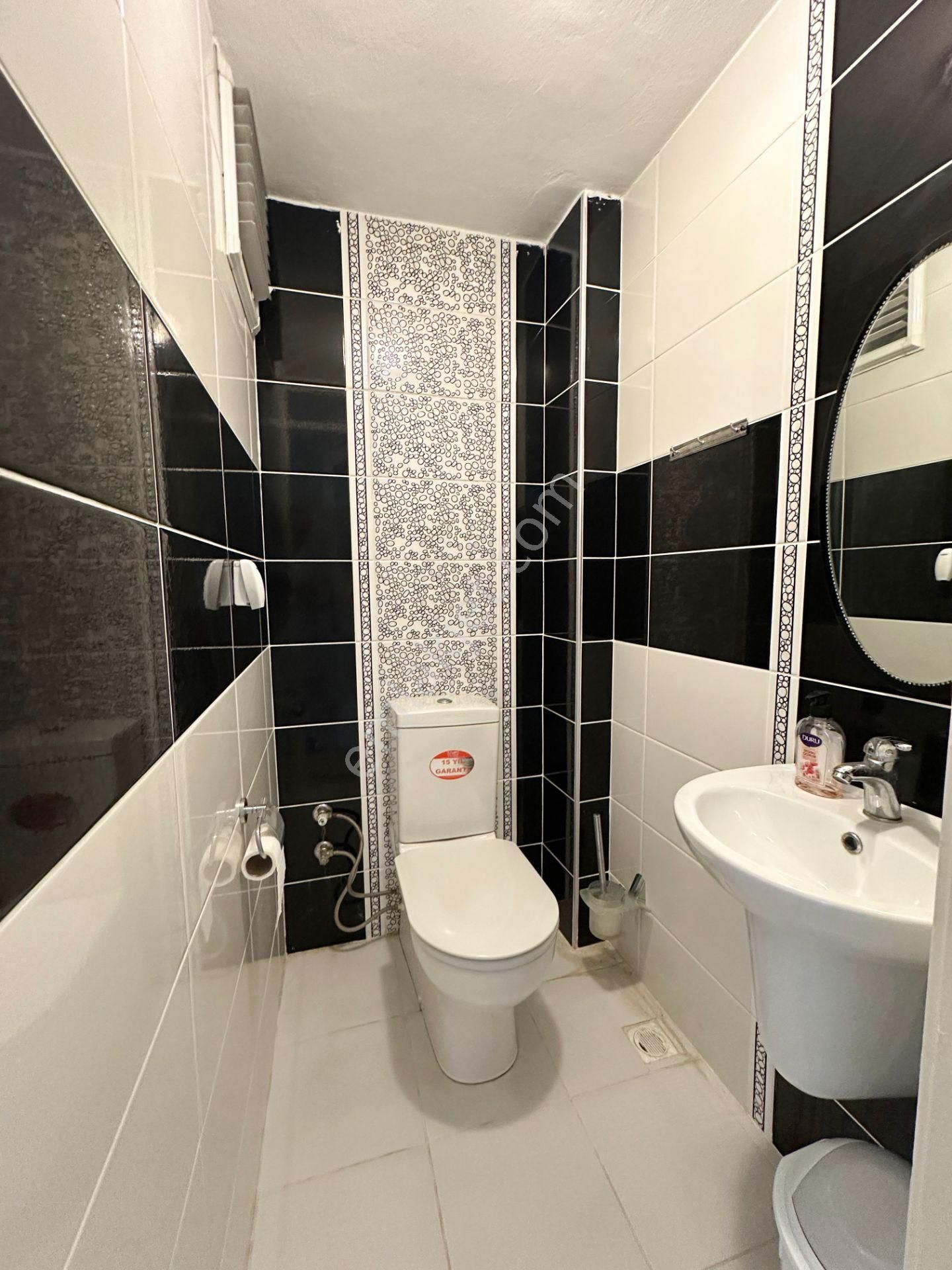 Denize Sıfır Yat Limanı 2+1 Geniş Balkonlu Asansörlü - Görsel 17